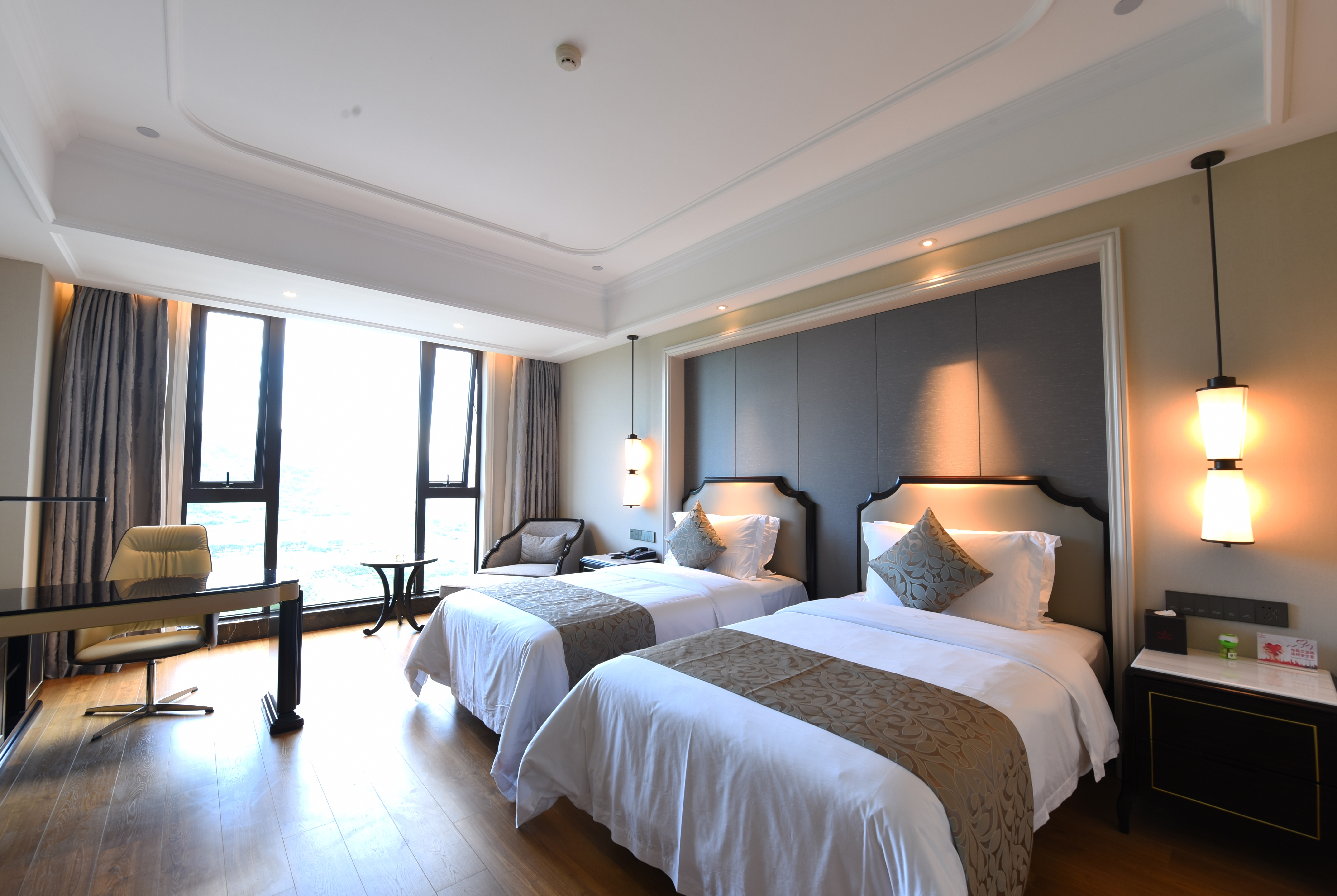 Guest room at the Ramada Plaza by Wyndham Wenzhou in Wenzhou, Other than US/Canada