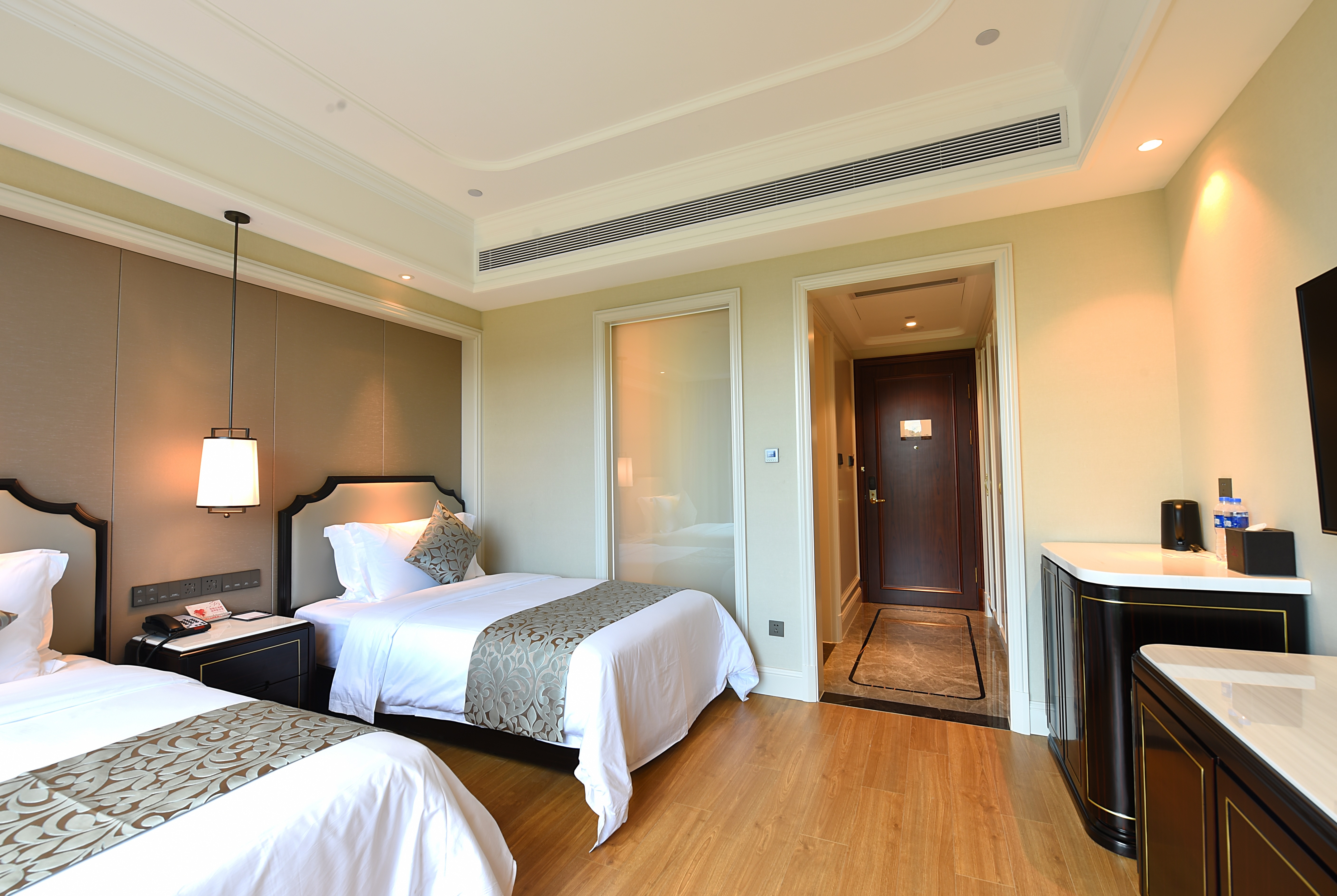Guest room at the Ramada Plaza by Wyndham Wenzhou in Wenzhou, Other than US/Canada