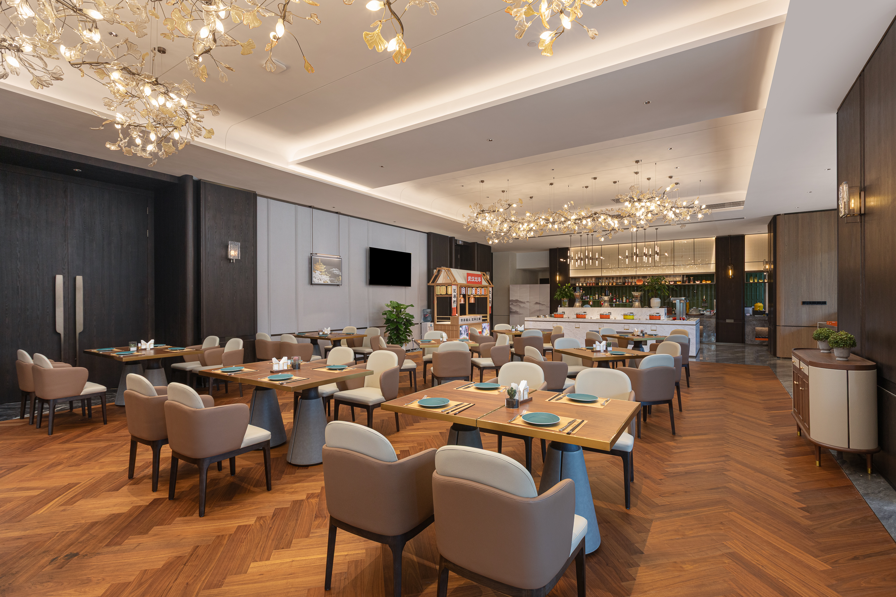 Ramada Plaza By Wyndham Wuhan Hanyang restaurant in Wuhan, Other than US/Canada