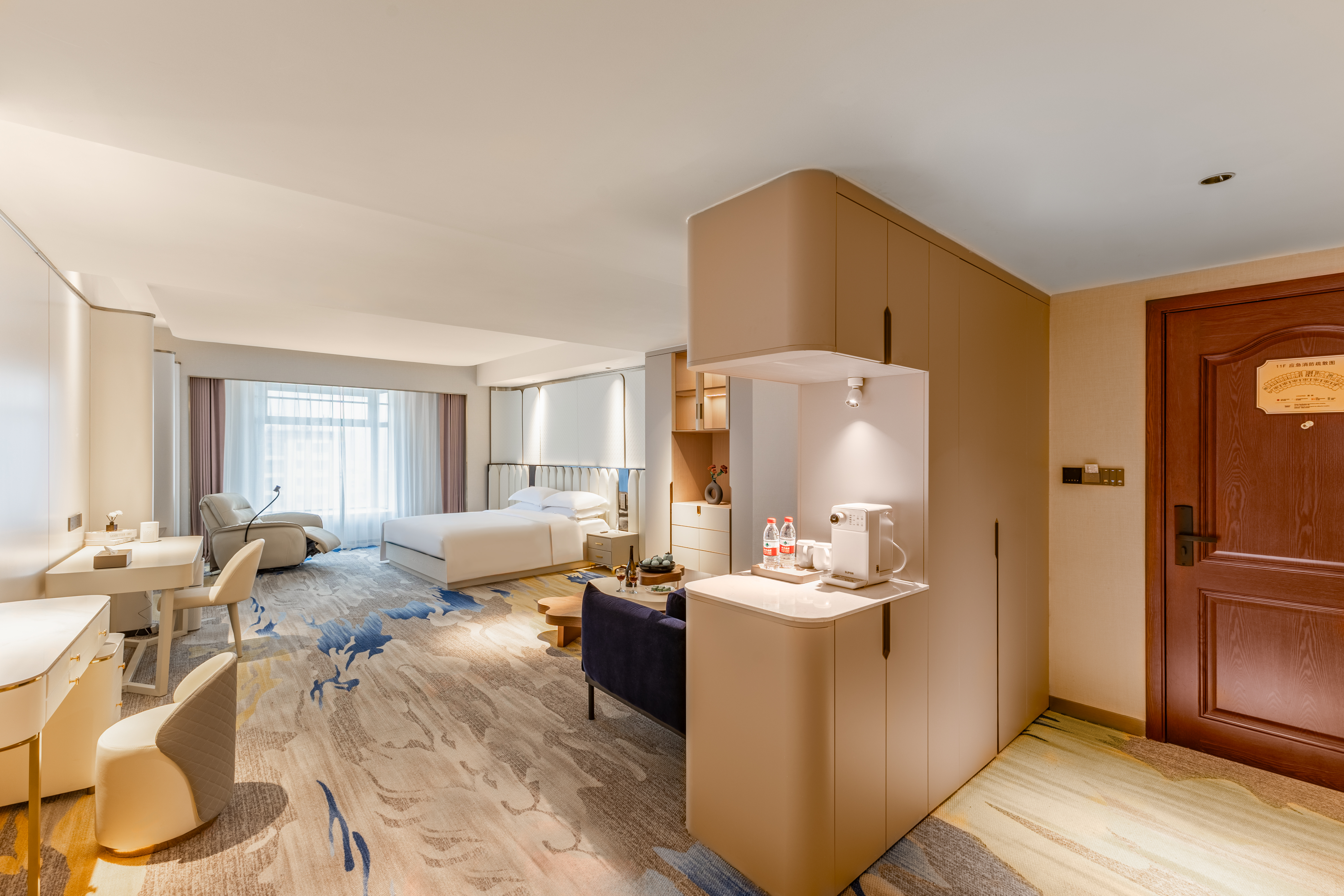 Ramada Plaza by Wyndham Wuhan Dongxi Lake suite in Wuhan, Other than US/Canada