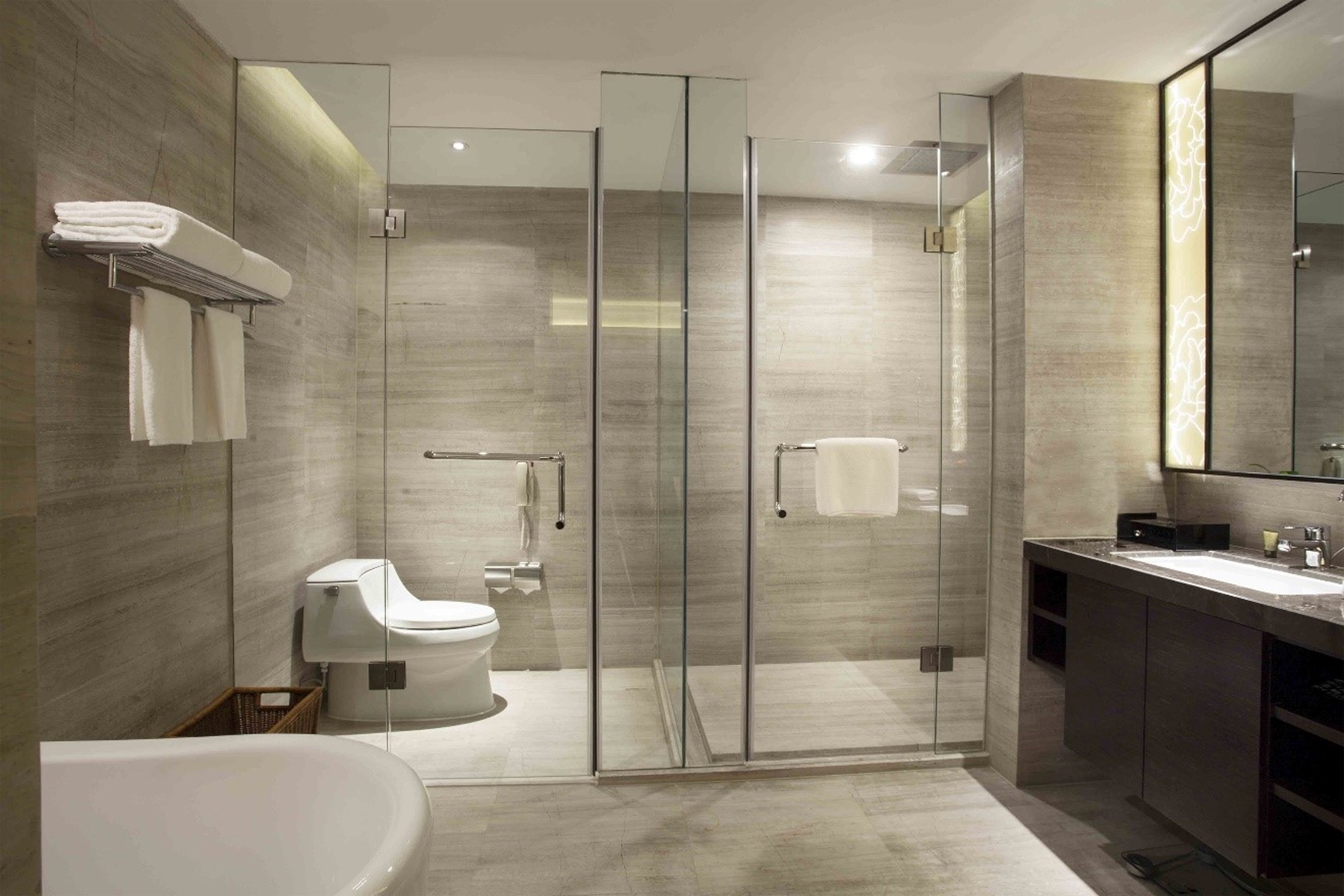 Guest room bath at the Ramada Plaza by Wyndham Xian South in Xian, Other than US/Canada