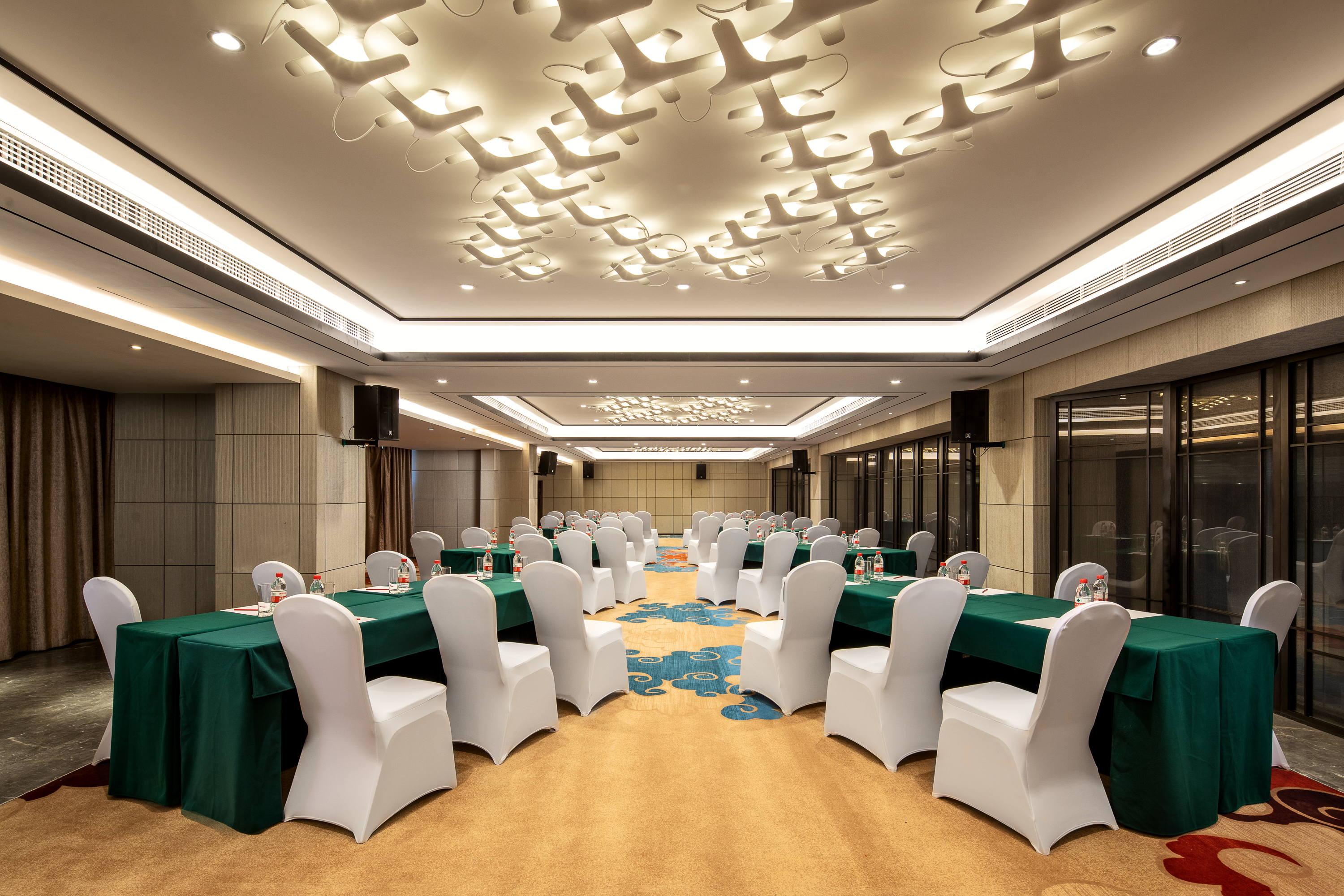 Meeting room at Ramada by Wyndham Zhengzhou Xinzheng in Xinzheng, Other than US/Canada