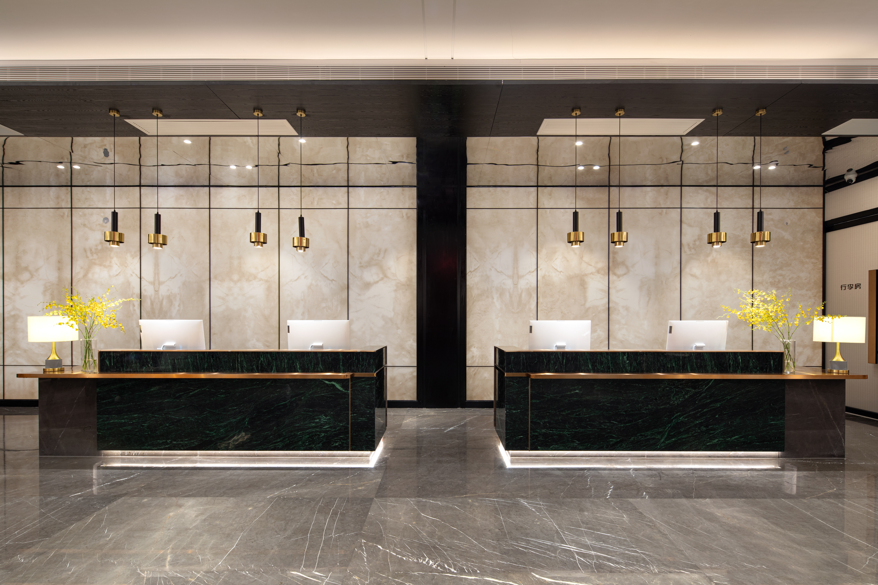 Ramada by Wyndham Xishuangbanna Jinghong reception in Xishuangbanna Dai Autonomous P, Other than US/Canada