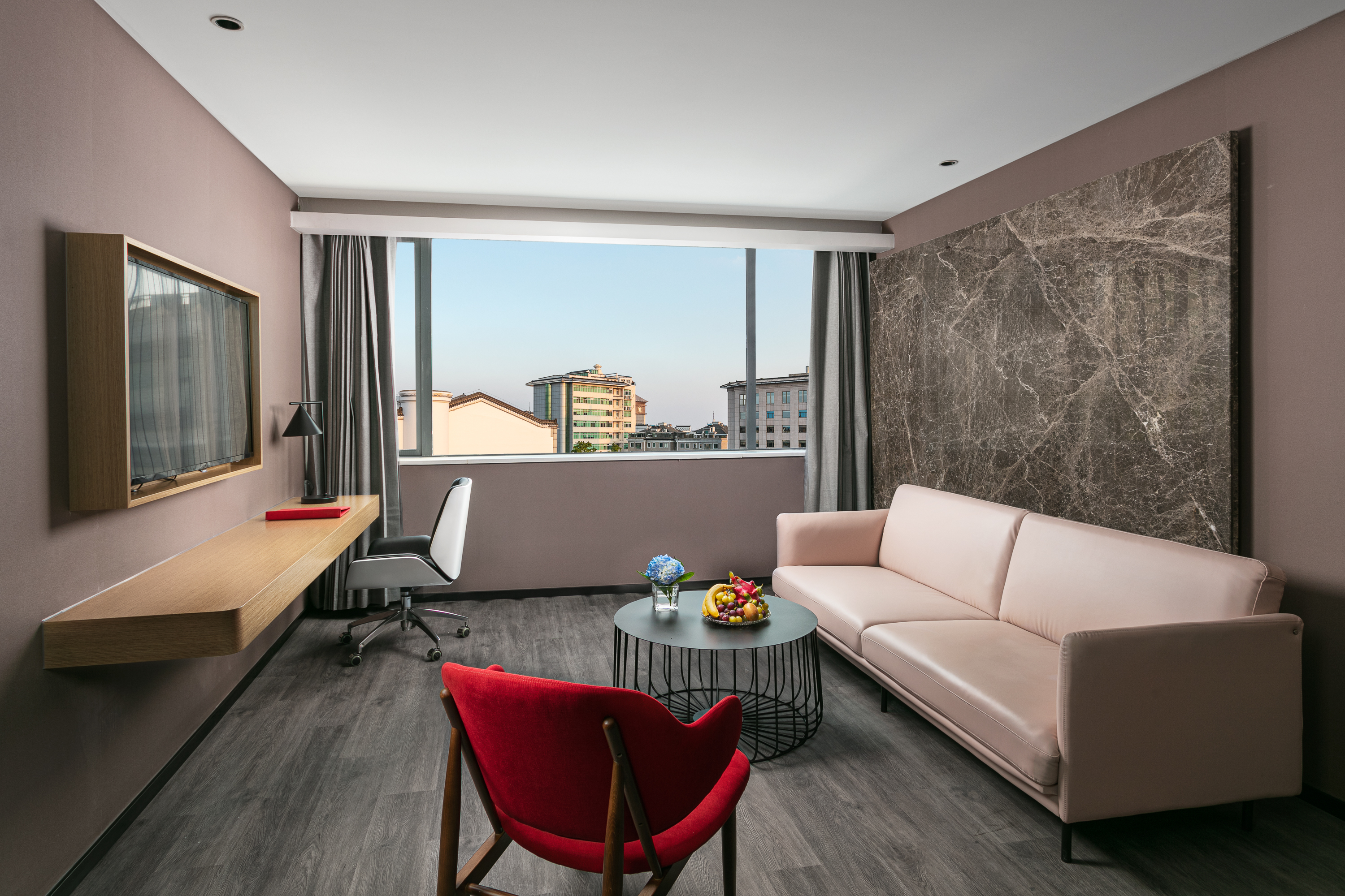 Guest room at the Ramada by Wyndham Yangzhou Slender West Lake in Yangzhou, Other than US/Canada