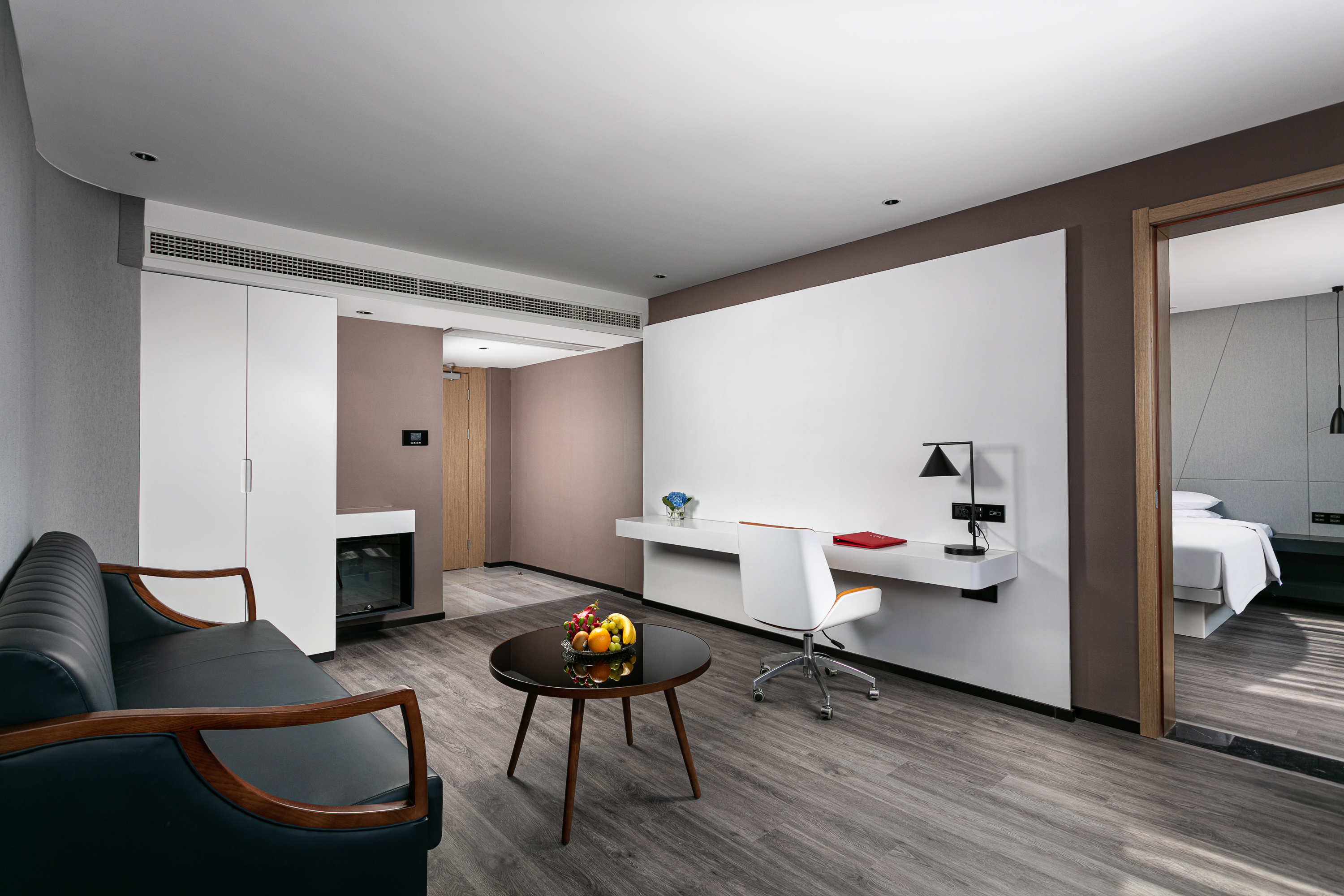 Guest room at the Ramada by Wyndham Yangzhou Slender West Lake in Yangzhou, Other than US/Canada