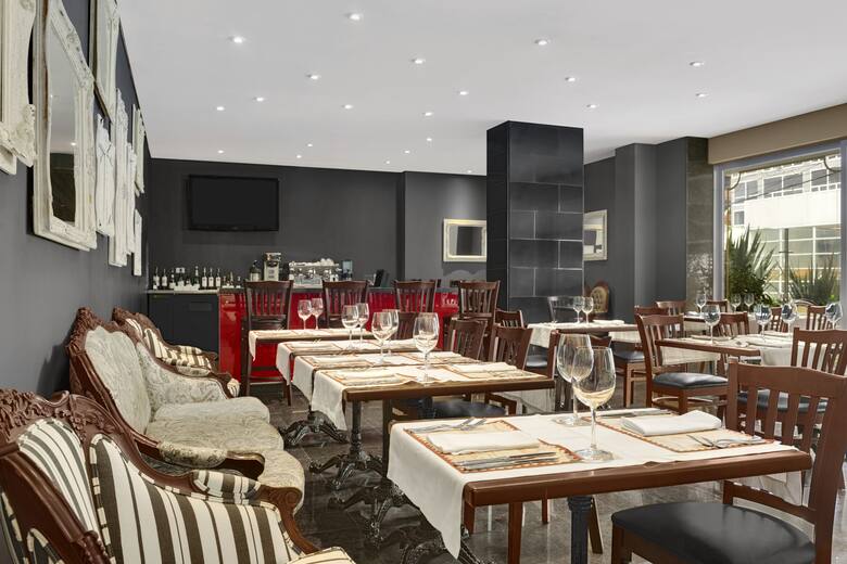 Ramada Bogota Parque 93 restaurant in Bogota, Other than US/Canada