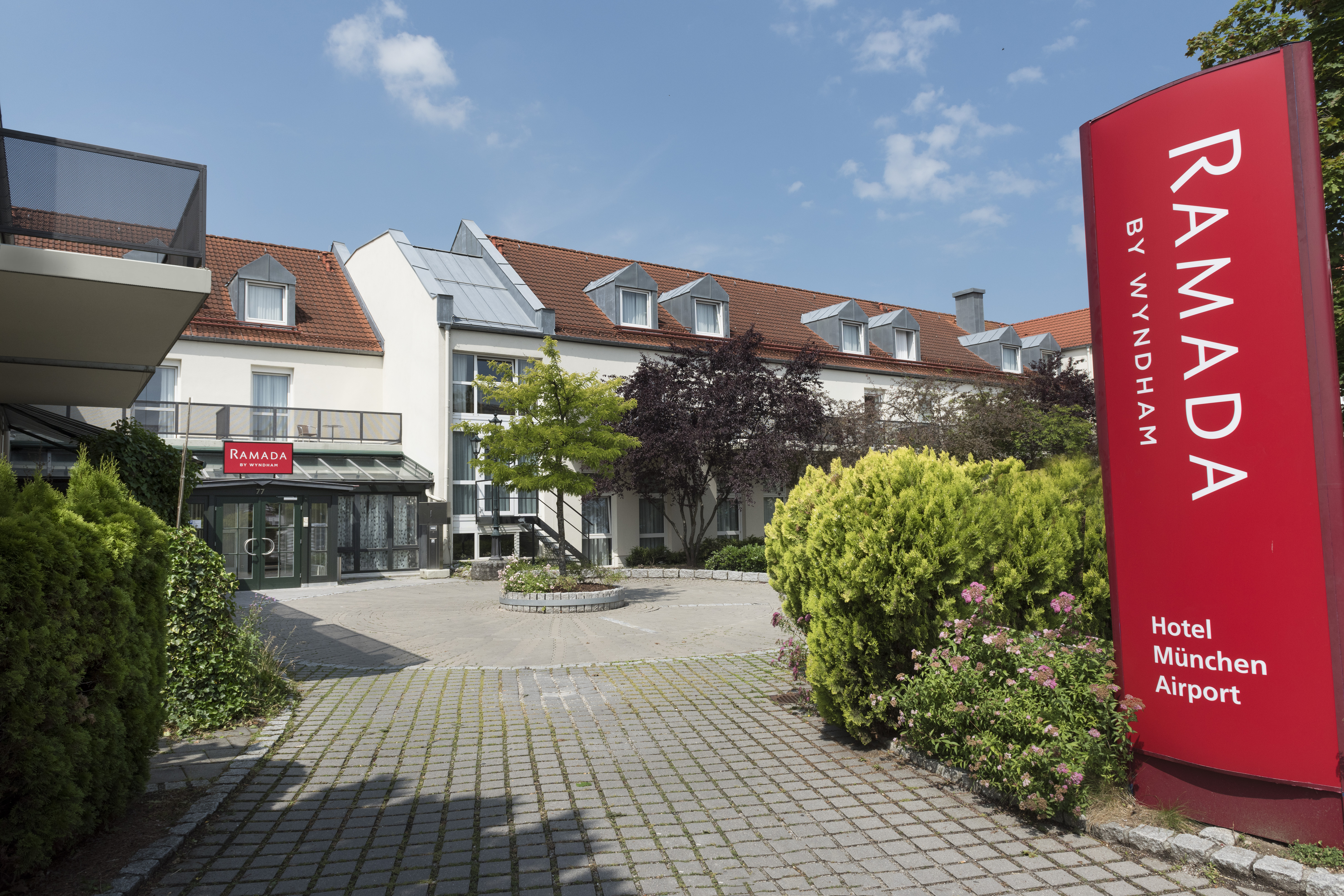 Ramada By Wyndham München Airport Parken