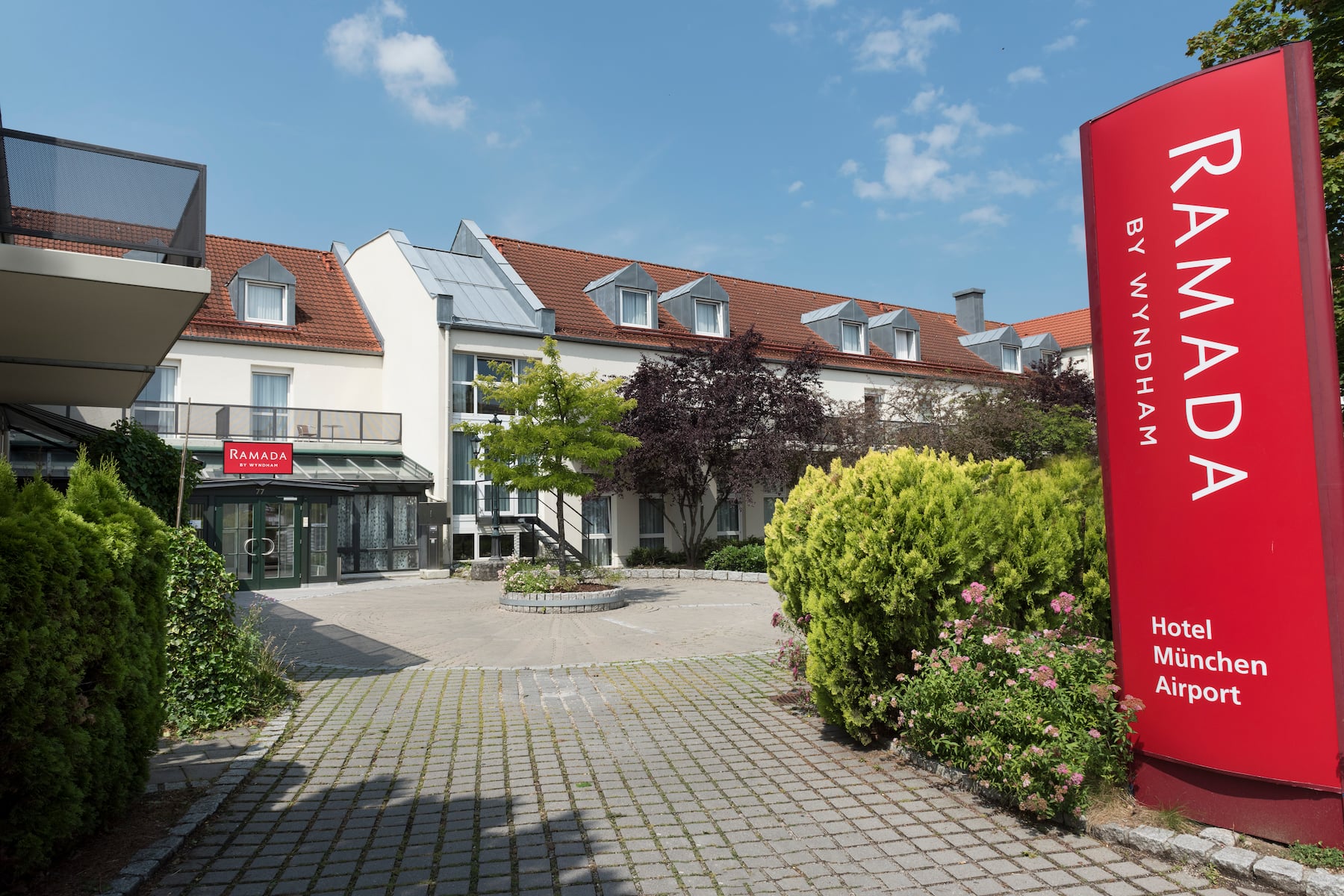 Ramada By Wyndham München Airport Parken