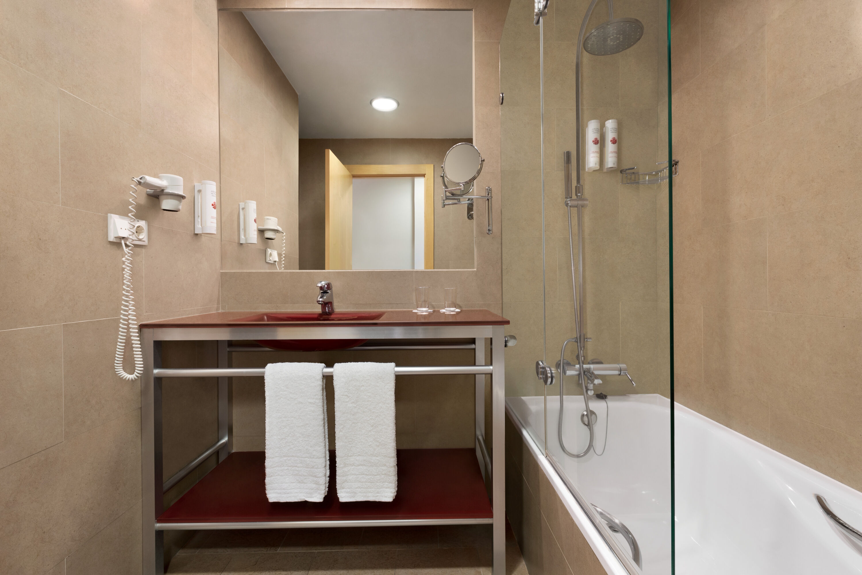 Guest room bath at the Ramada by Wyndham Madrid Getafe in Getafe, Other than US/Canada