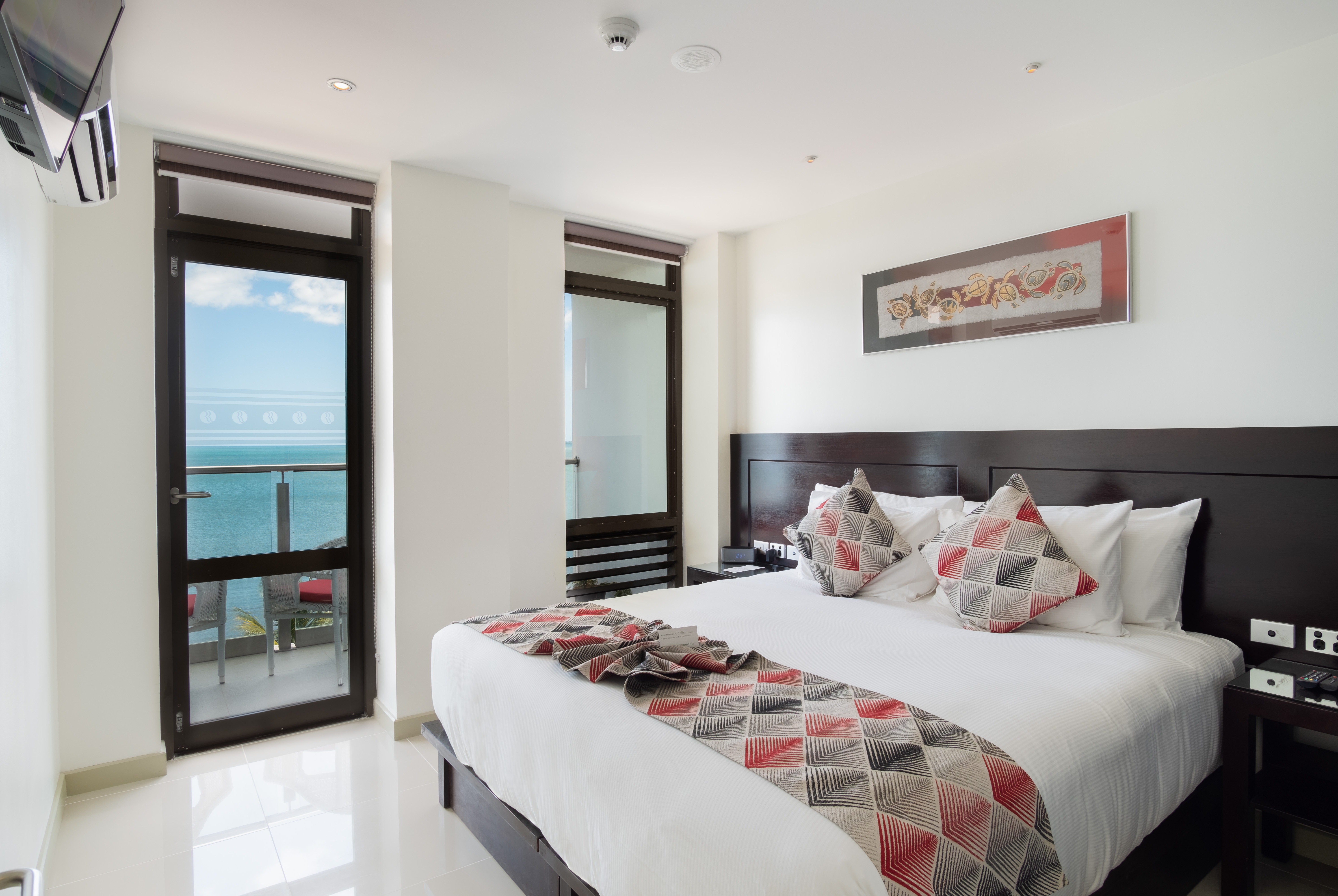 1 King Bed, Studio, Non-Smoking at Ramada Suites Wailoaloa Beach