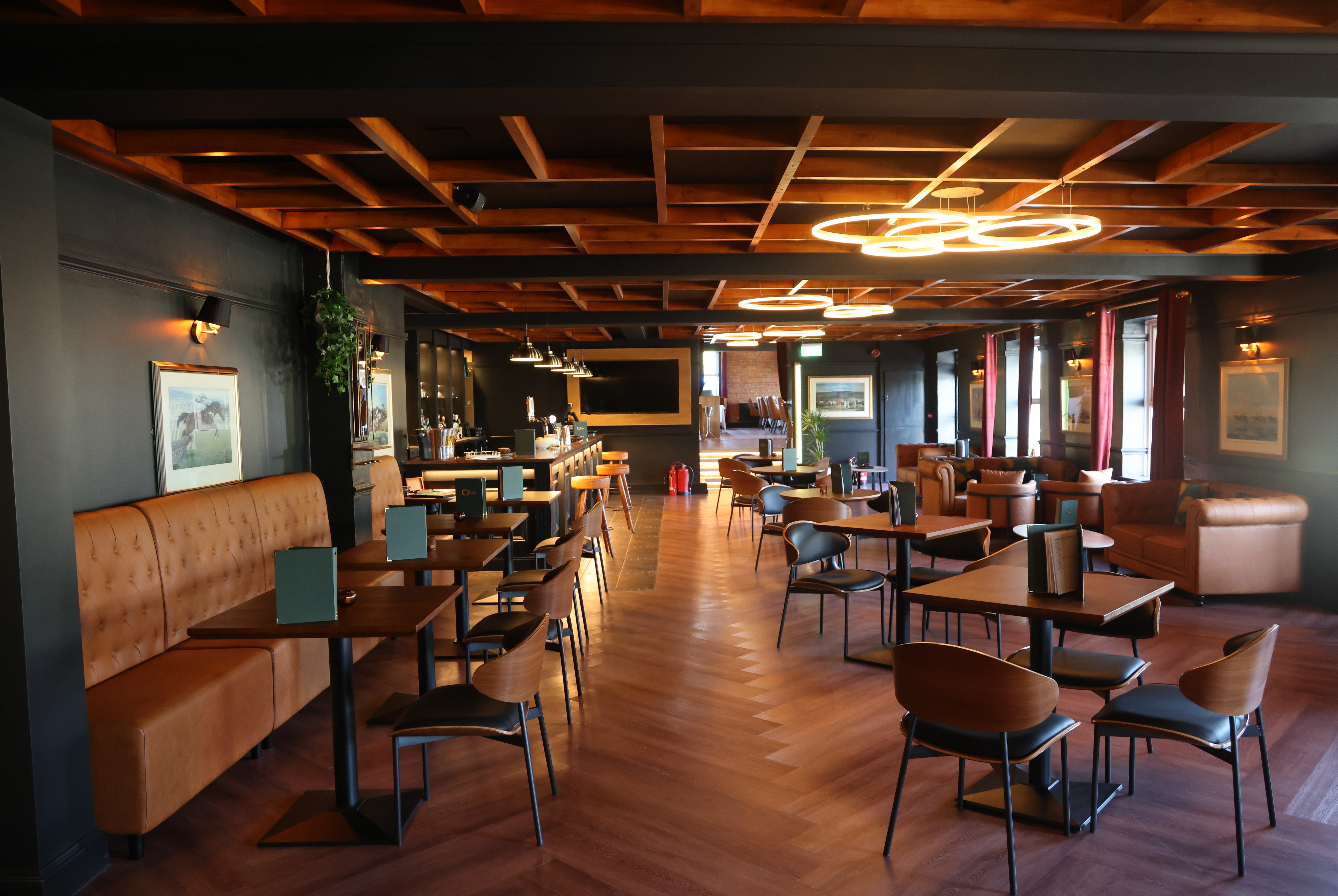 Bar at Ramada by Wyndham Cheltenham in Cheltenham, Other than US/Canada
