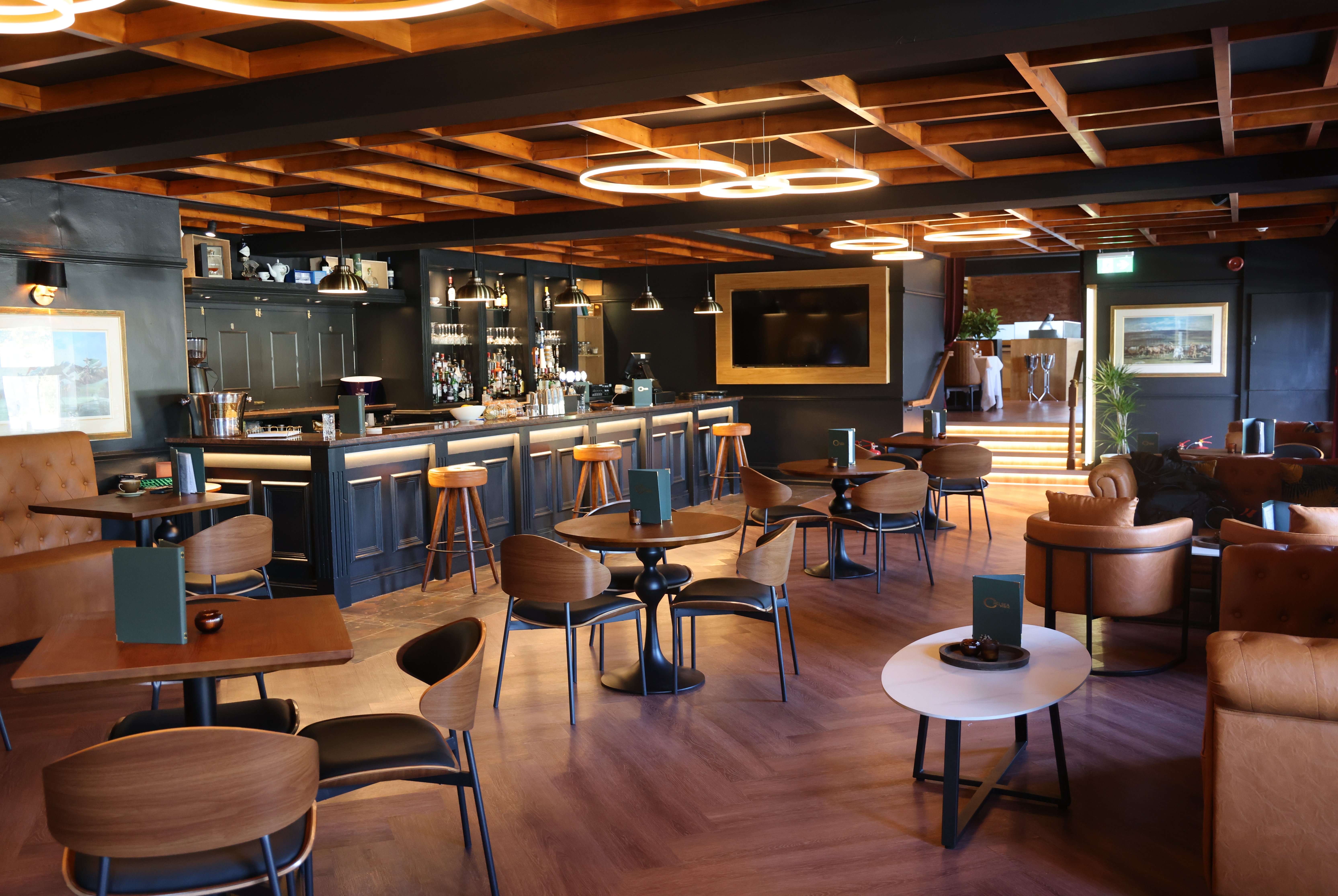 Bar at Ramada by Wyndham Cheltenham in Cheltenham, Other than US/Canada