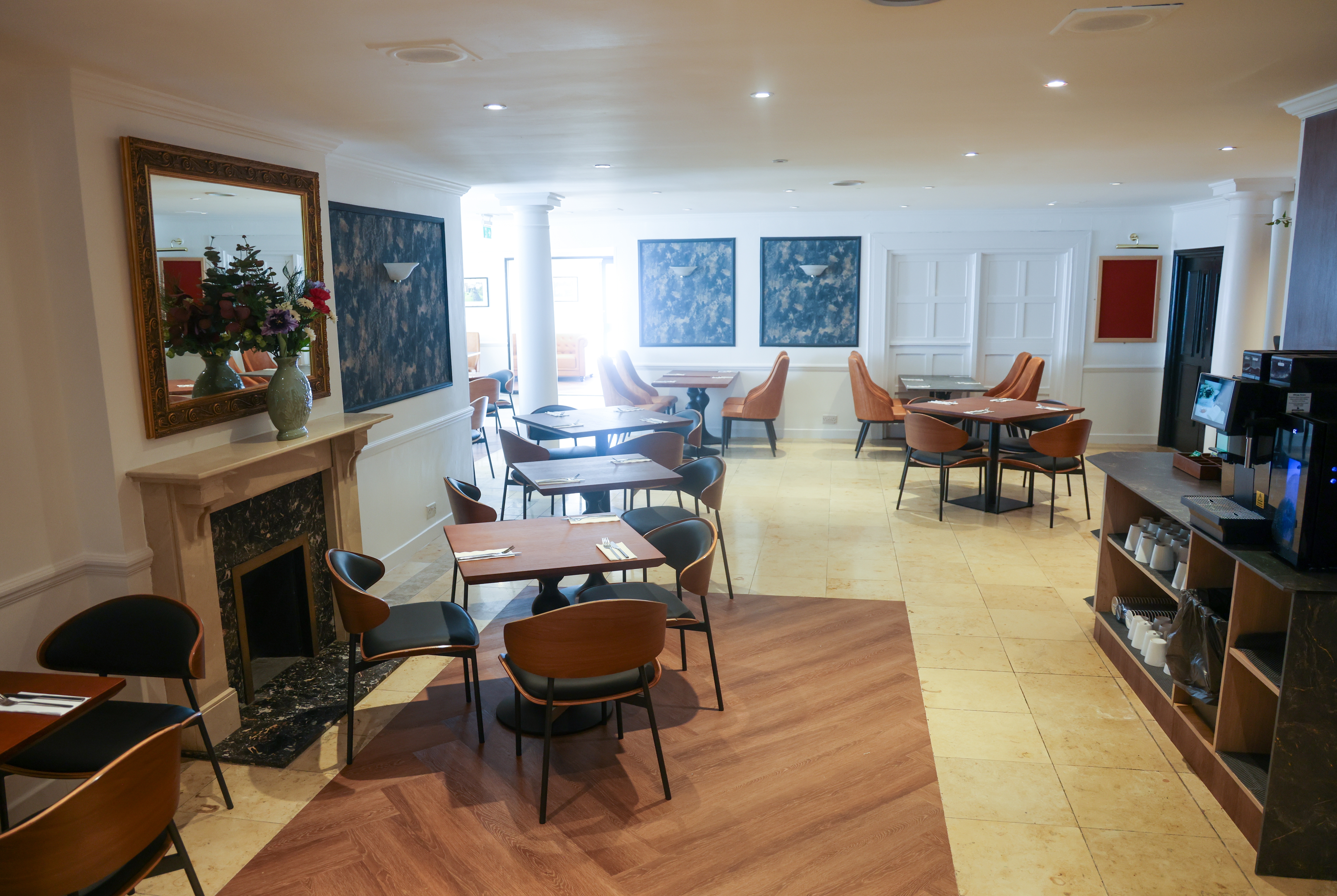 Ramada by Wyndham Cheltenham restaurant breakfast area with seating in Cheltenham, Other than US/Canada