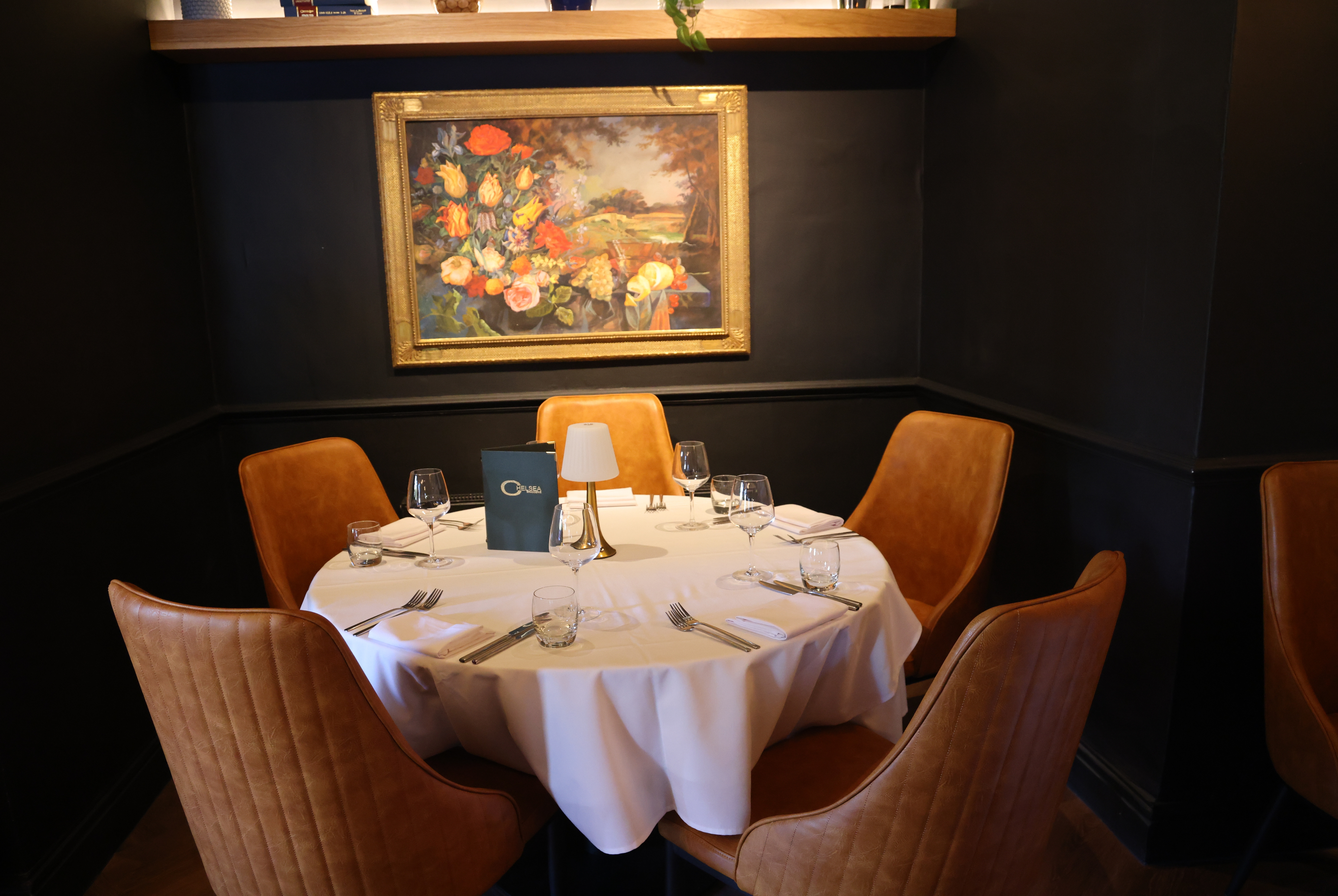Ramada by Wyndham Cheltenham restaurant in Cheltenham, Other than US/Canada