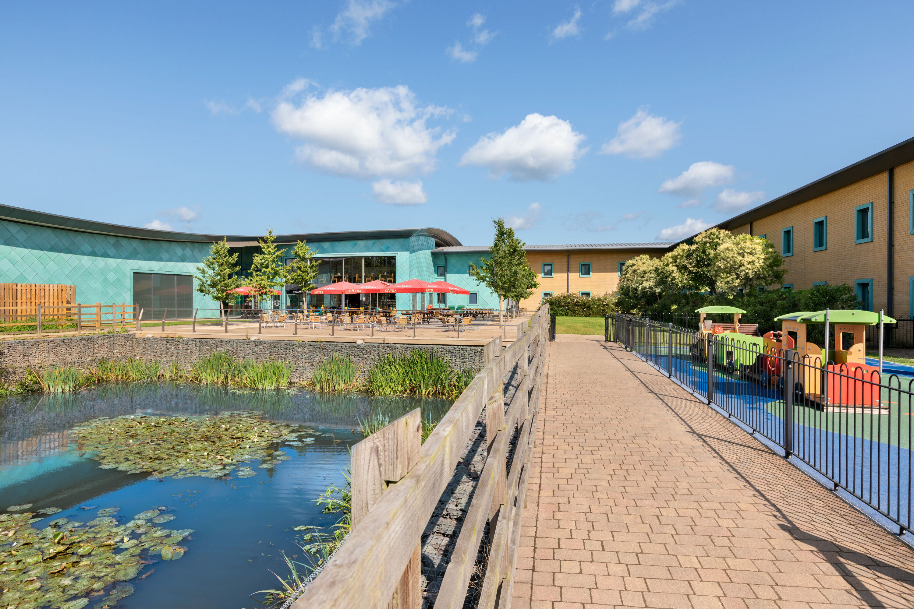 Ramada By Wyndham Cobham Cobham Gb Hotels