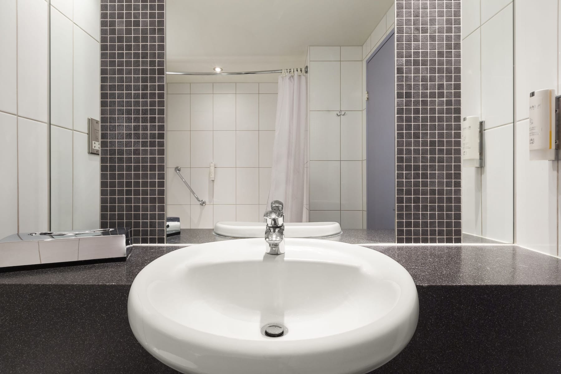 Ramada by Wyndham London North M1 London, GB Hotels Ramada by Wyndham London North M1 London, GB Hotels