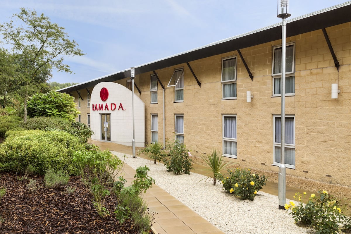 Ramada Oxford Oxfordshire Hotels Gb Ox33 1lj Exterior Of Ramada Oxford Hotel In Oxfordshire Other Than Us Canada