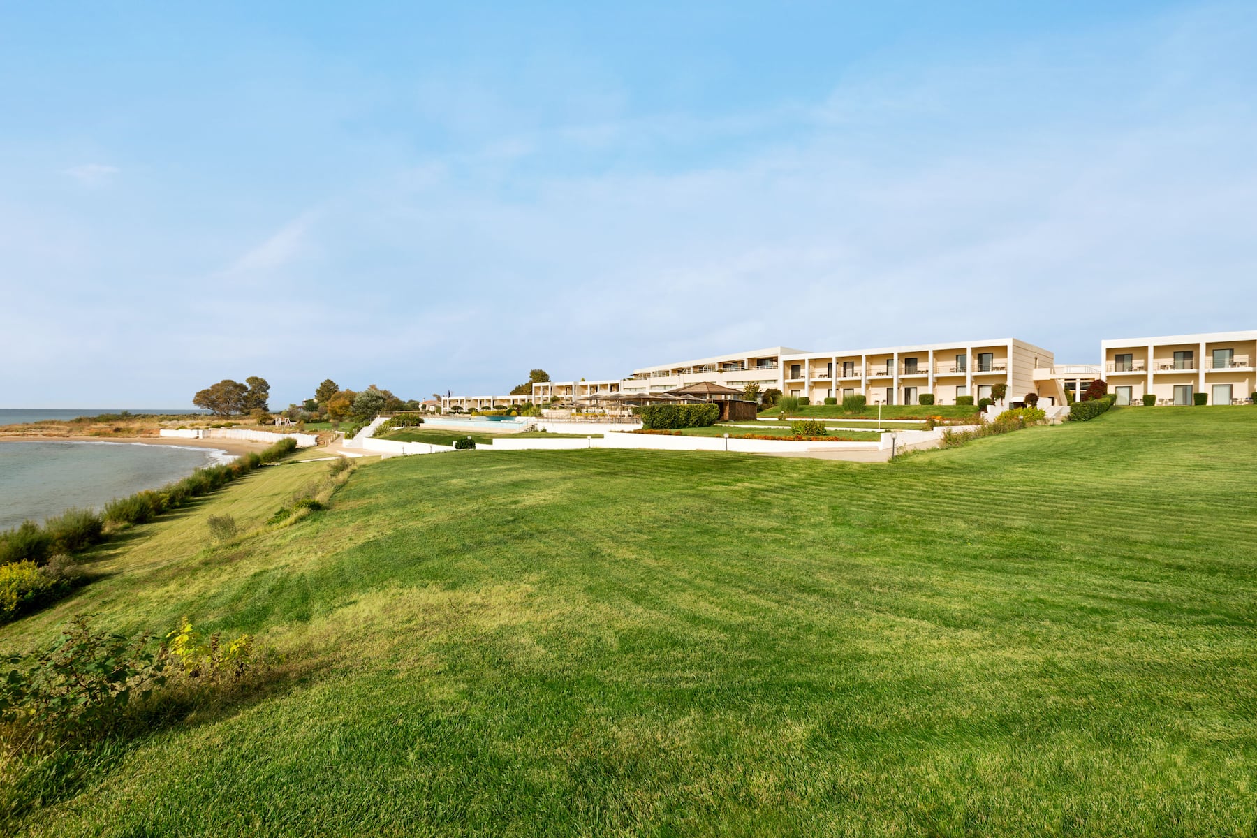 Exterior of Ramada Plaza by Wyndham Thraki hotel in Alexandroupolis, Other than US/Canada