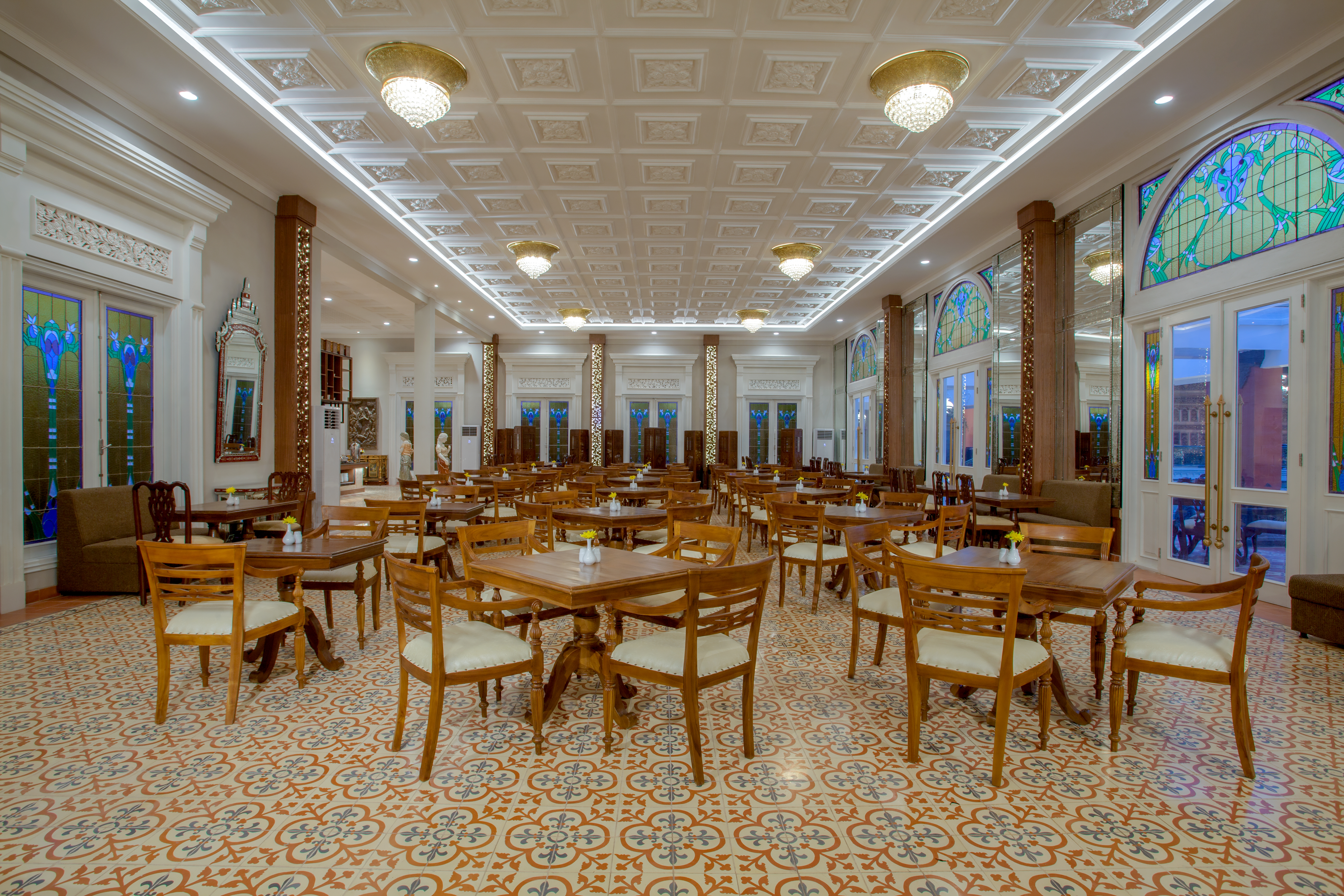 Ramada Suites By Wyndham Solo Solo Id Hotels