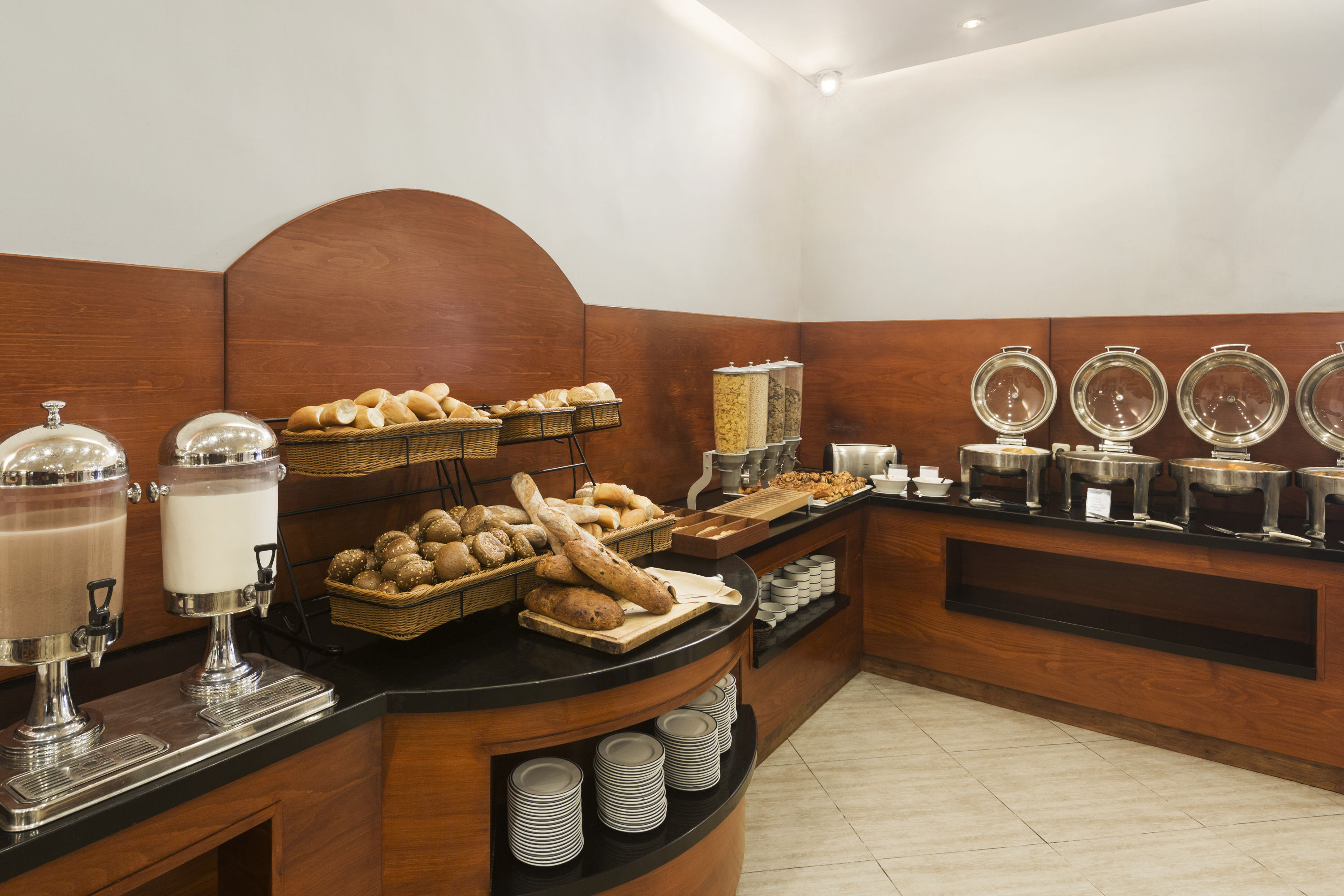 Ramada by Wyndham Jerusalem restaurant in Jerusalem, Other than US/Canada