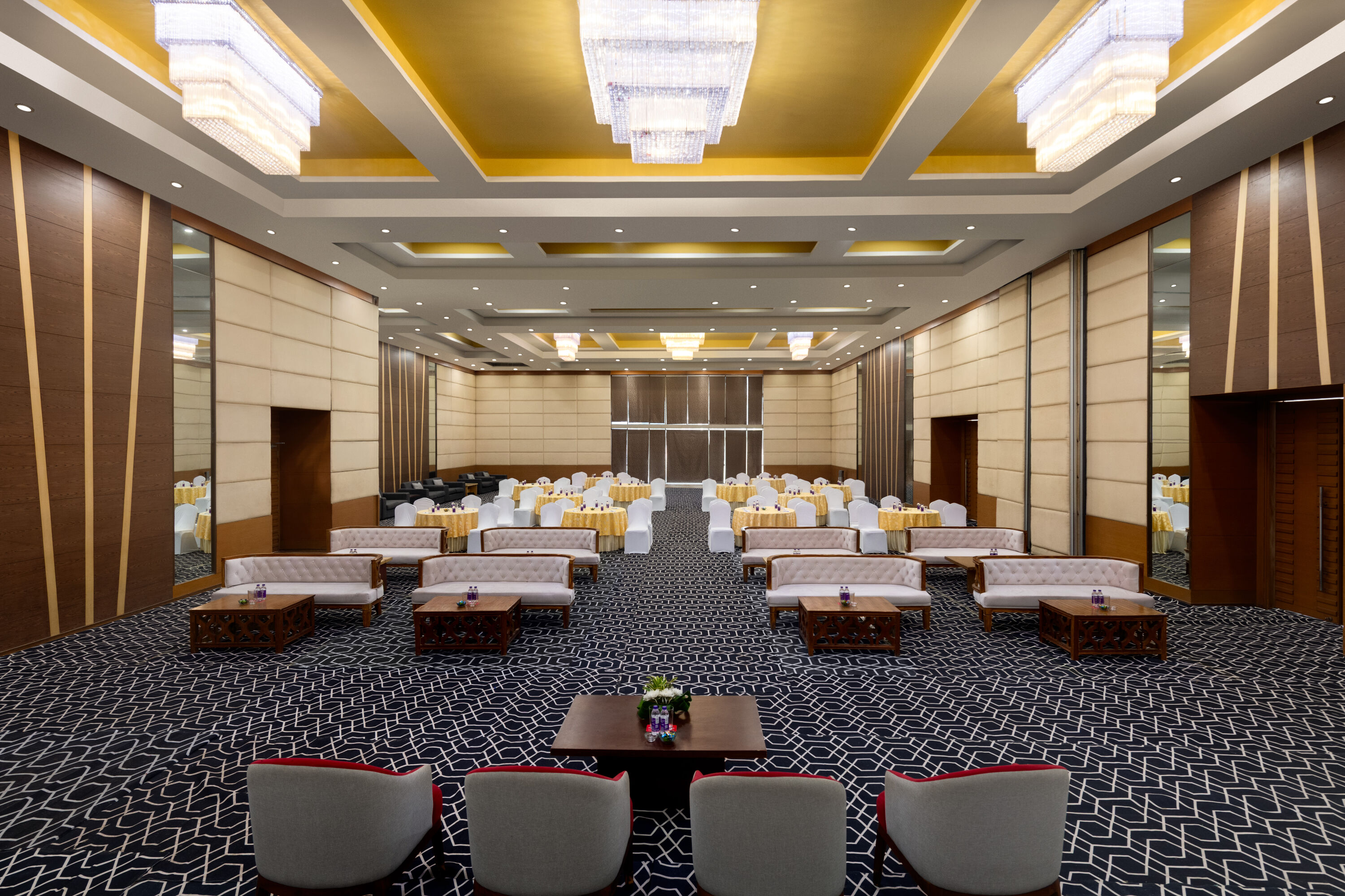 Ramada by Wyndham Bodh Gaya Mahabodhi ballroom banquet rounds in Bodh Gaya, Other than US/Canada