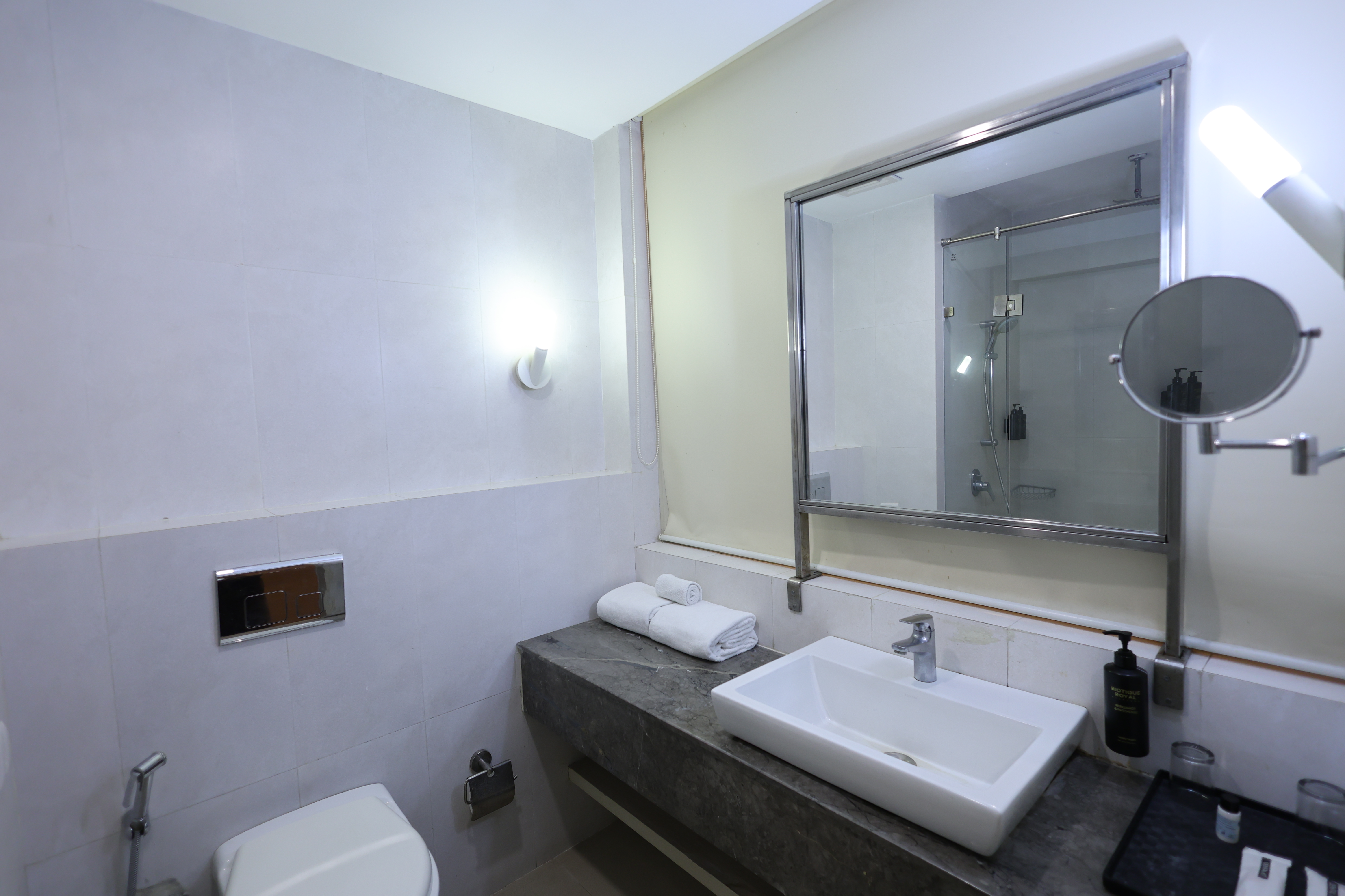 Guest room bath at the Ramada by Wyndham Bodh Gaya Mahabodhi in Bodh Gaya, Other than US/Canada