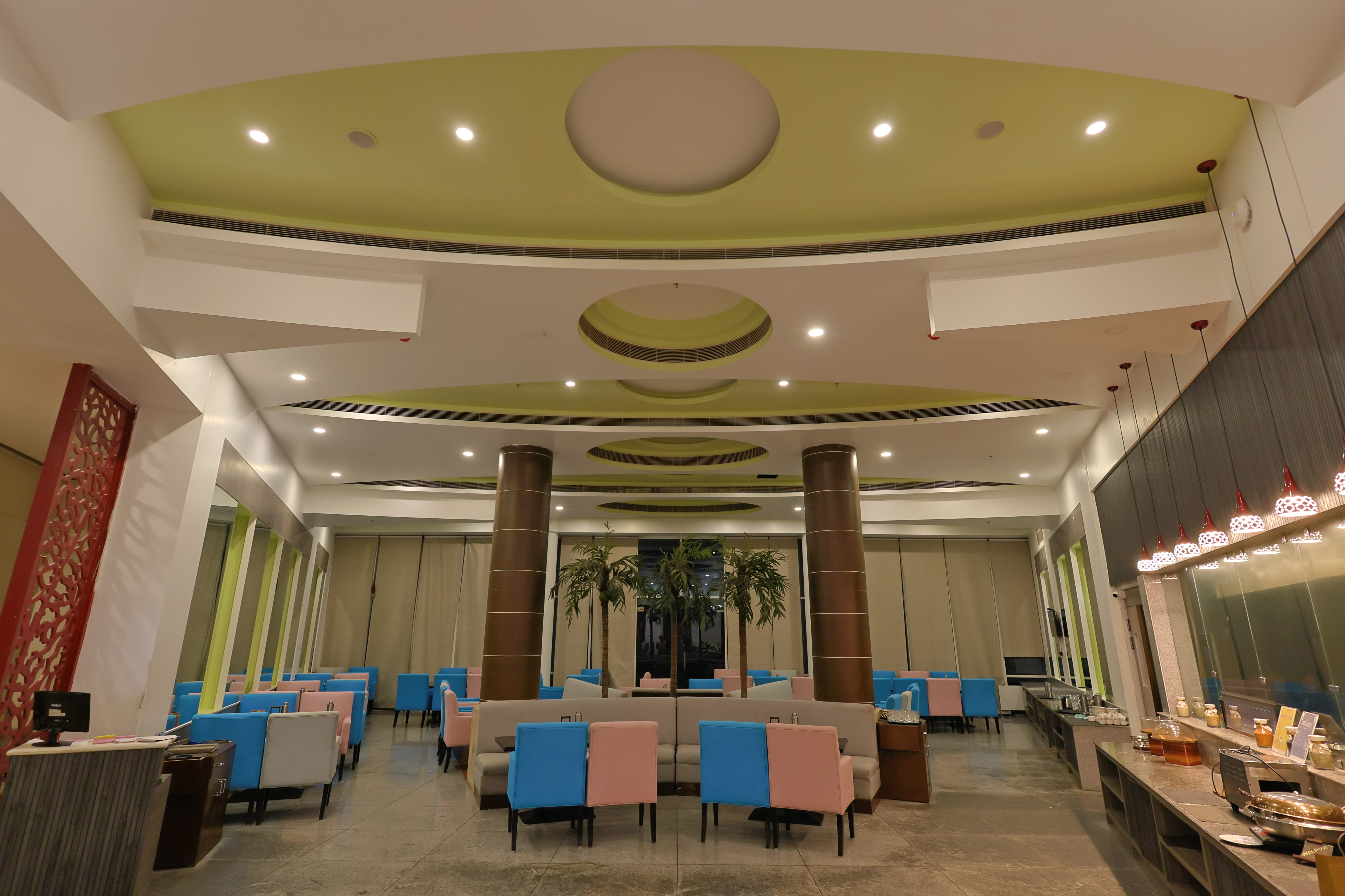 Ramada by Wyndham Bodh Gaya Mahabodhi restaurant in Bodh Gaya, Other than US/Canada