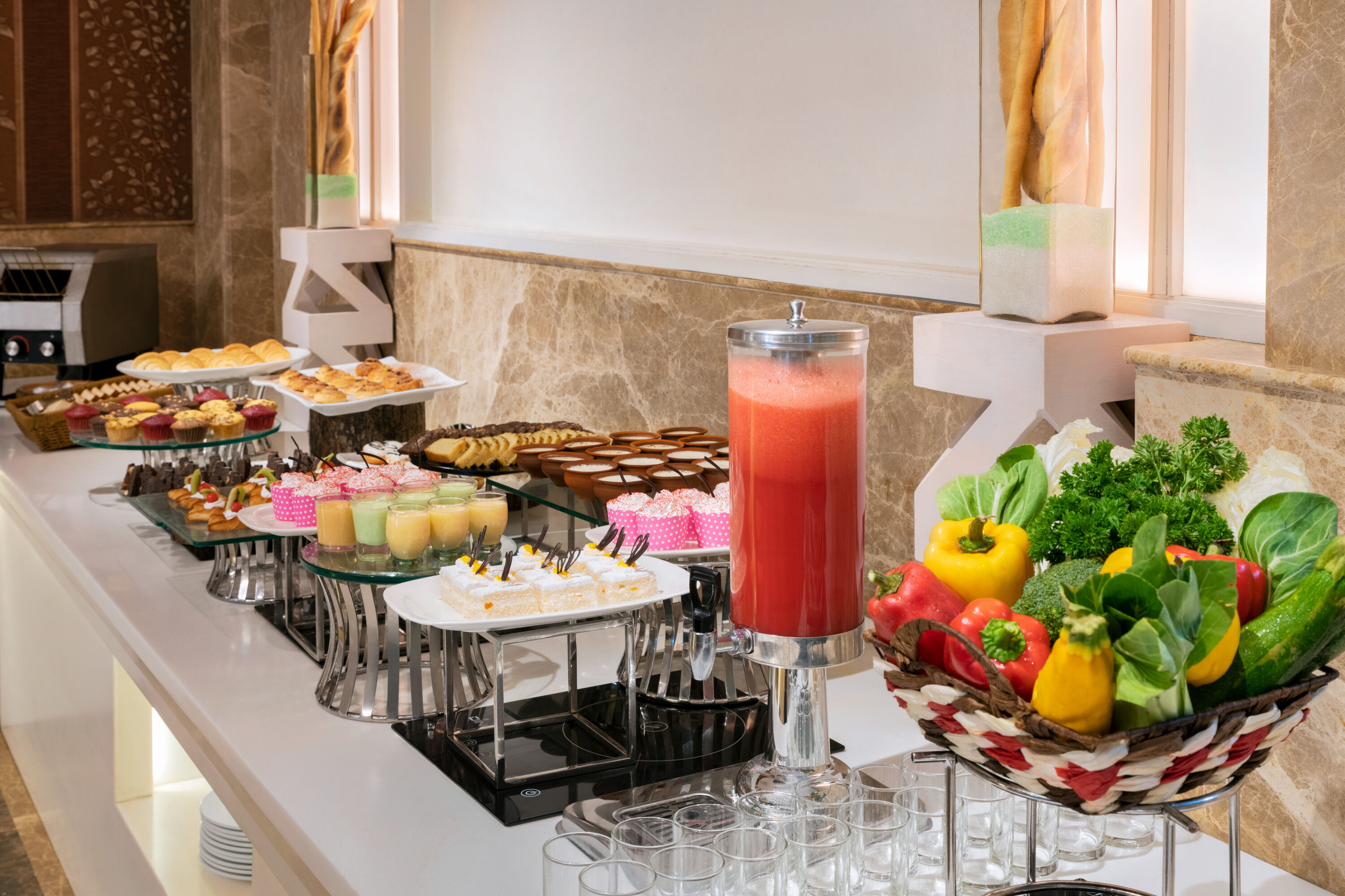 Free breakfast at Ramada by Wyndham Varanasi Katesar in Chandauli, Other than US/Canada