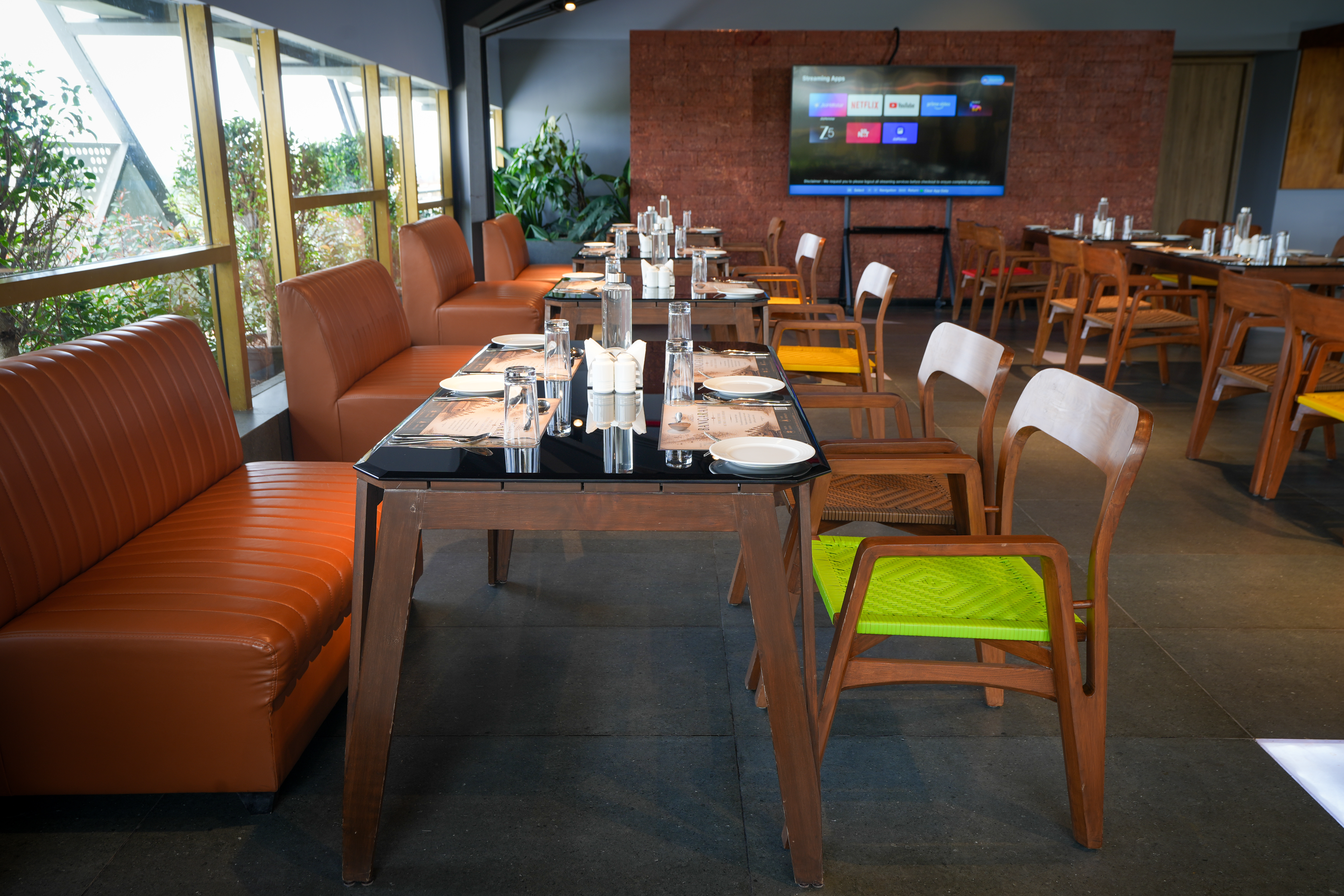Ramada Encore by Wyndham Kochi Kalamassery restaurant in Cochin, Other than US/Canada