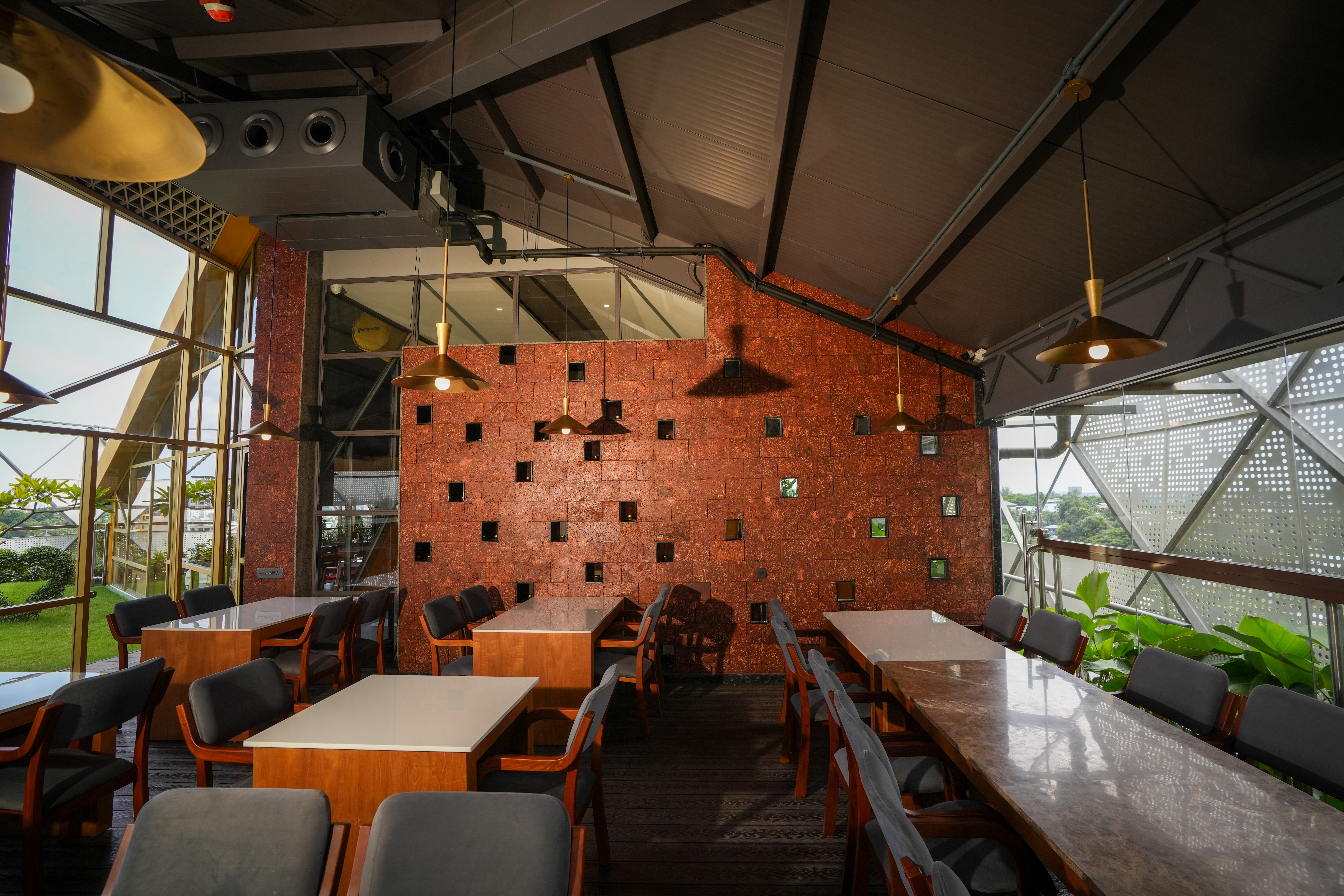 Ramada Encore by Wyndham Kochi Kalamassery restaurant in Cochin, Other than US/Canada