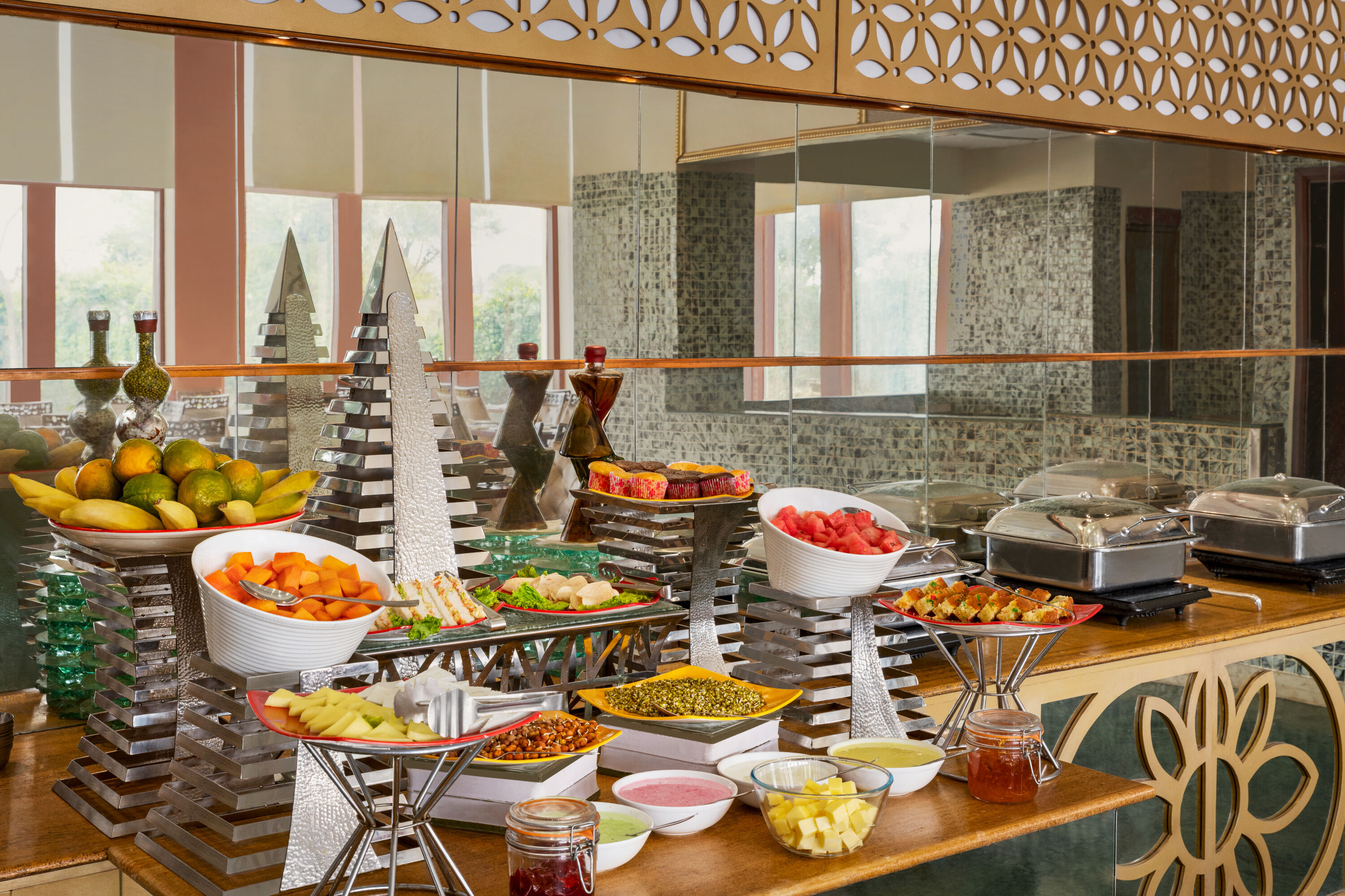 Ramada by Wyndham Jaipur Jaisinghpura restaurant in Jaipur, Other than US/Canada