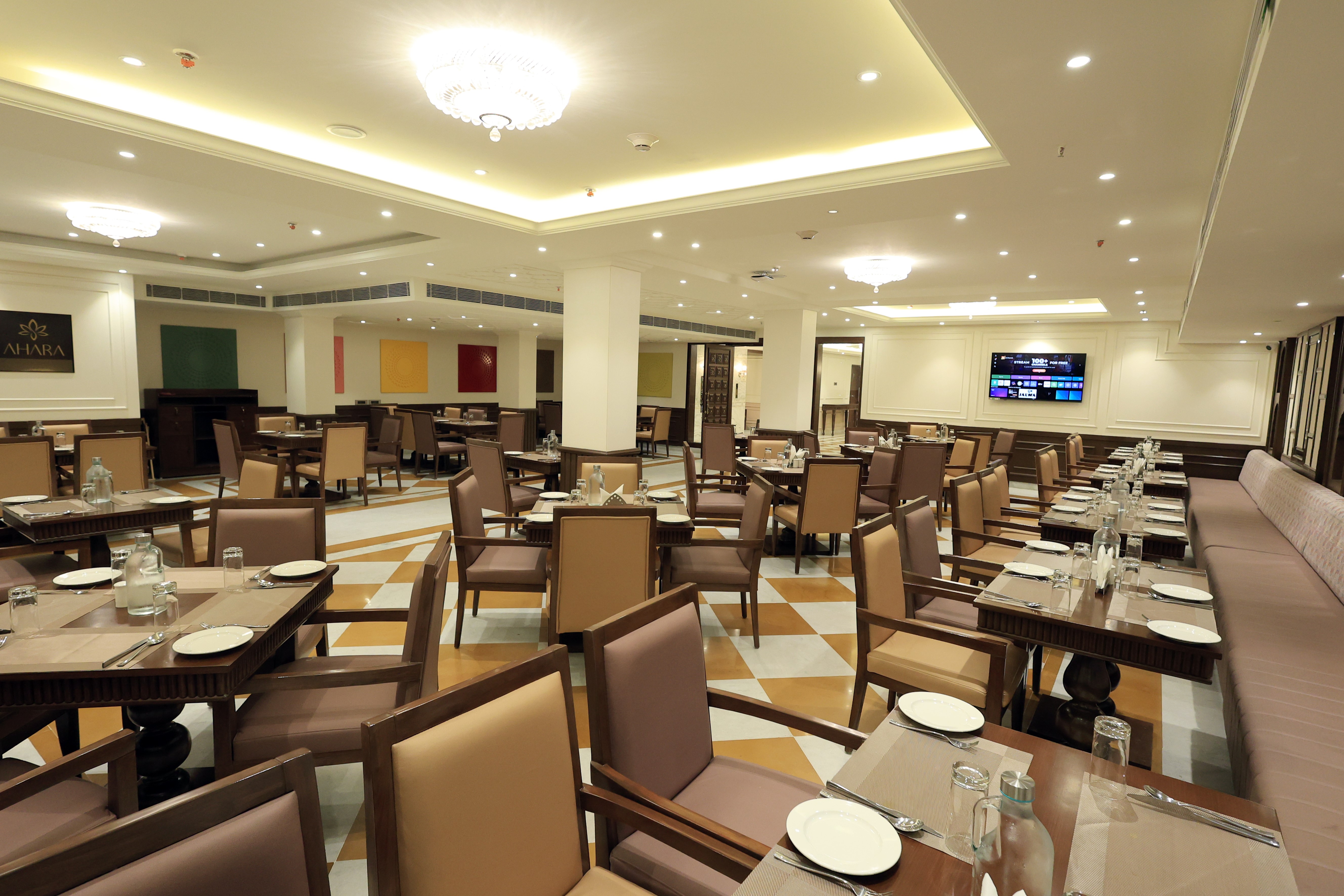 Ramada by Wyndham Jaisalmer Barmer Road restaurant in Jaisalmer, Other than US/Canada