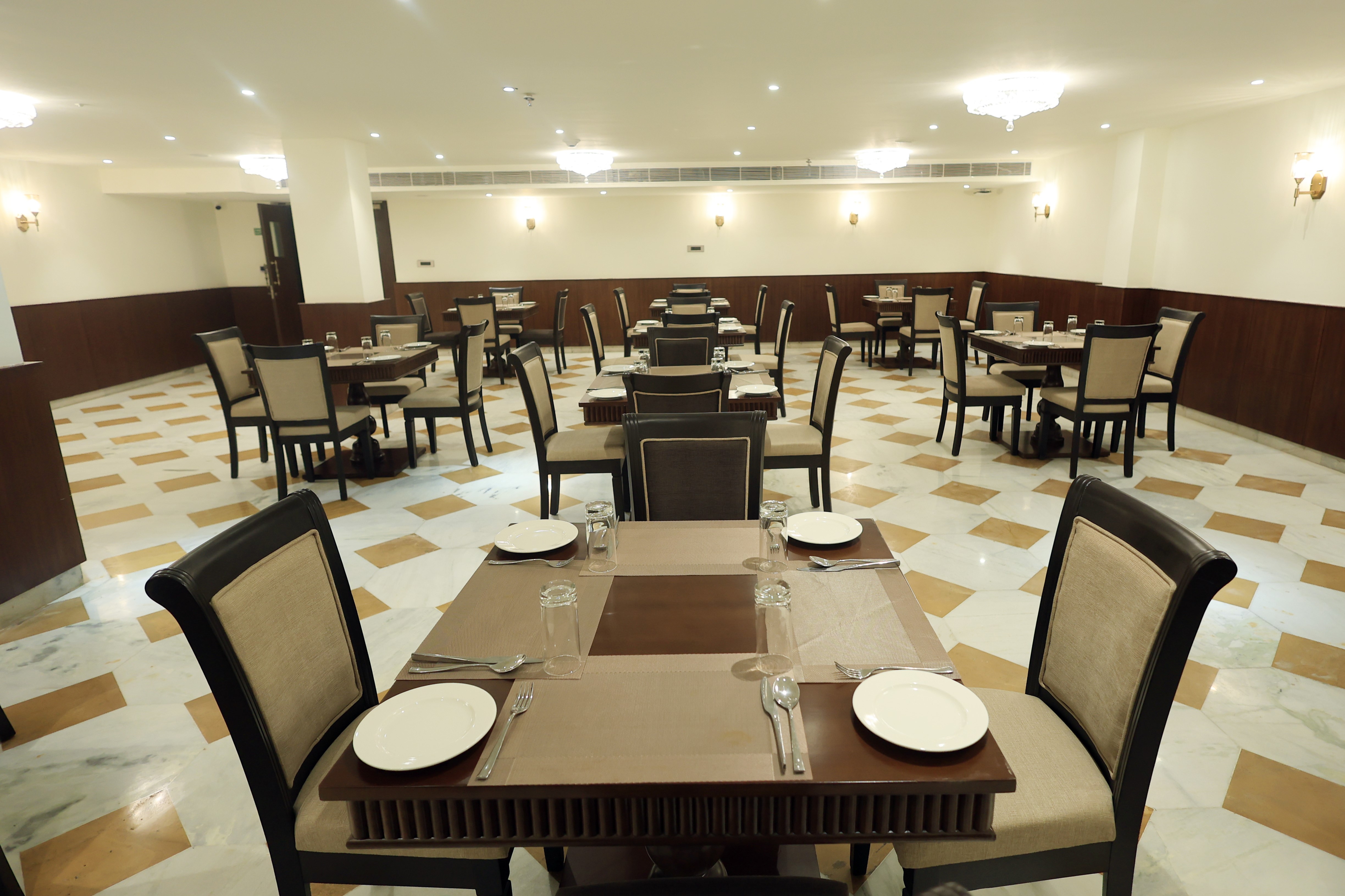 Ramada by Wyndham Jaisalmer Barmer Road restaurant in Jaisalmer, Other than US/Canada