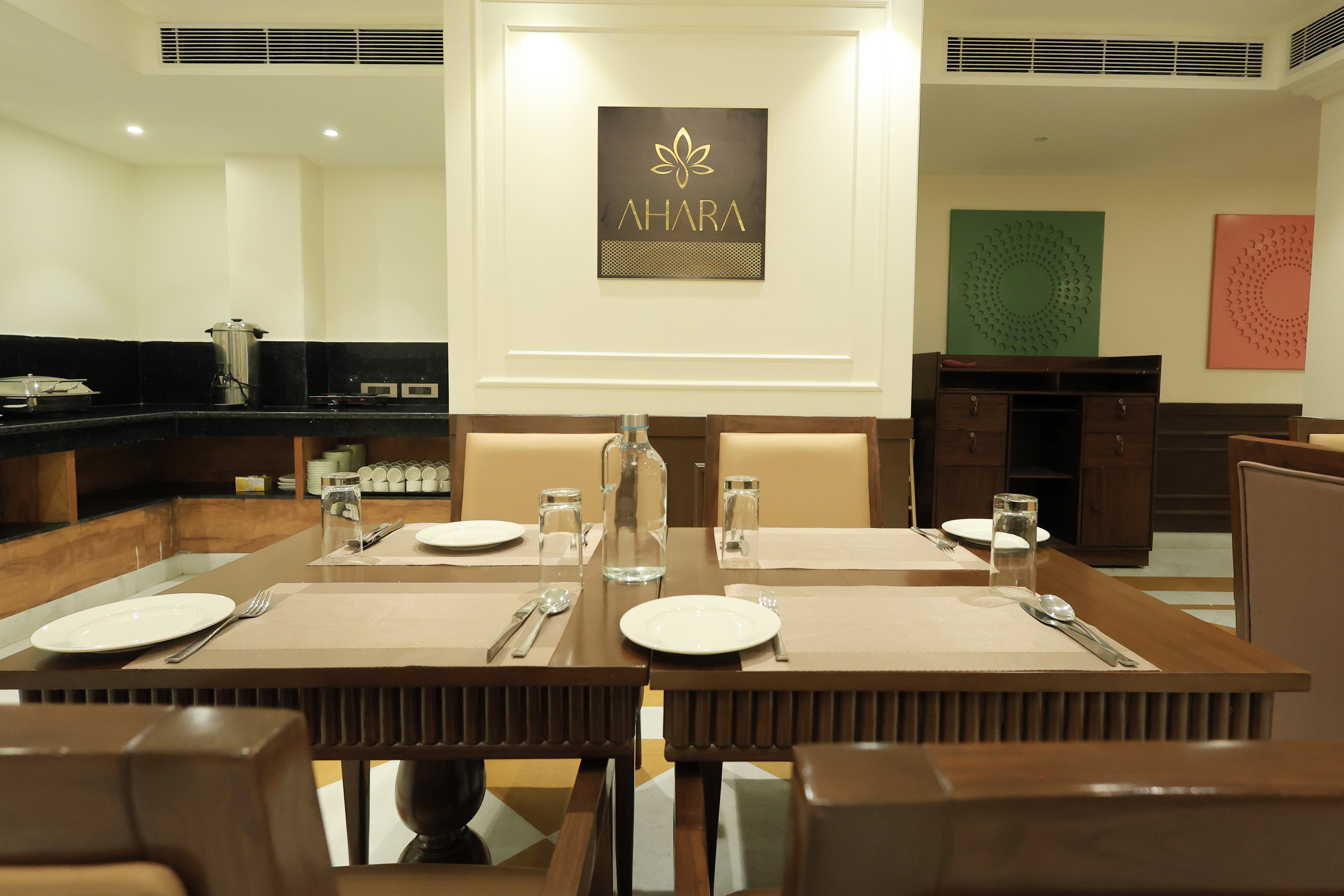 Ramada by Wyndham Jaisalmer Barmer Road restaurant in Jaisalmer, Other than US/Canada