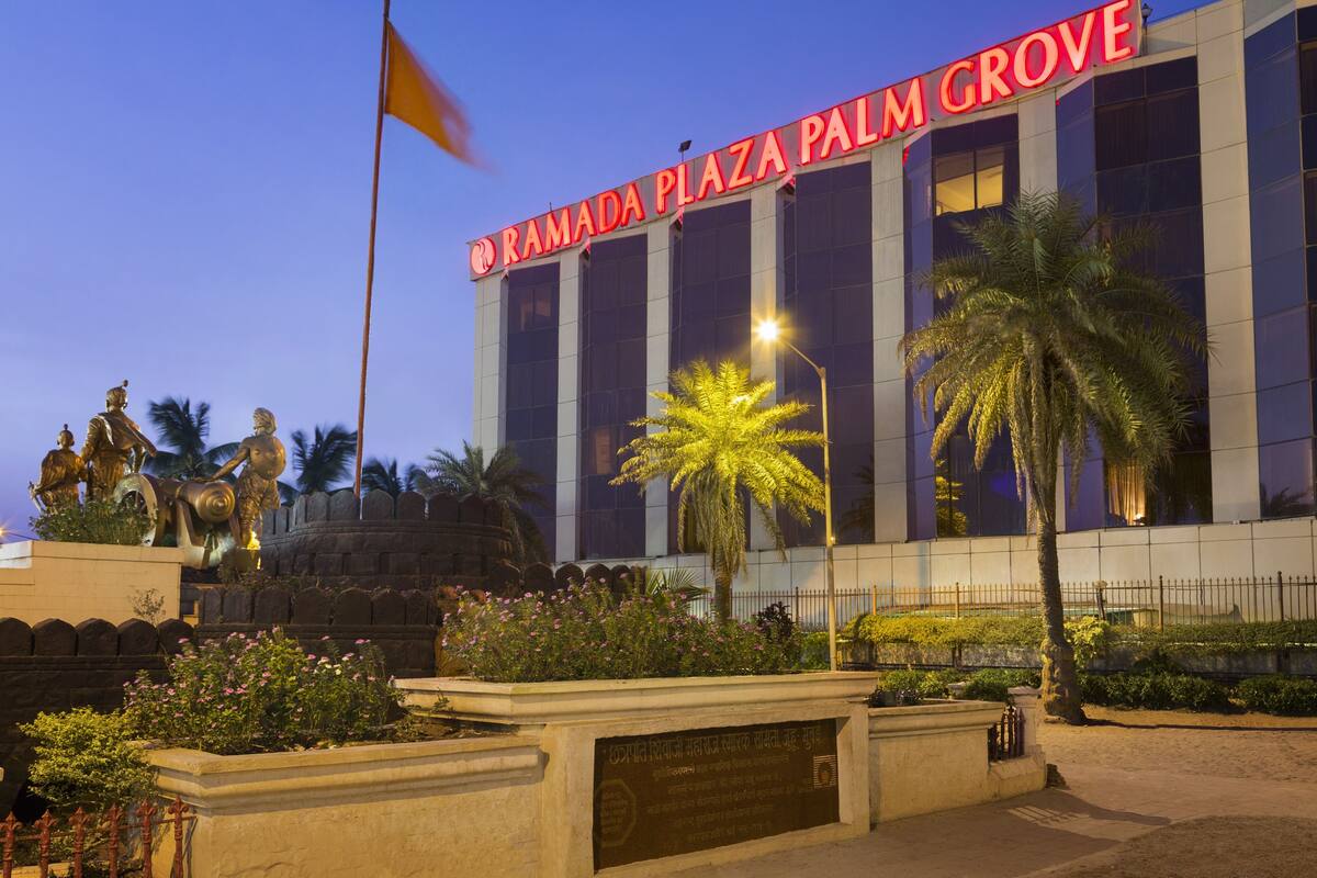 Ramada Plaza Palm Grove Juhu Mumbai Hotels In 400049 Exterior Of Ramada Plaza Palm Grove Hotel In Juhu Mumbai Other Than Us