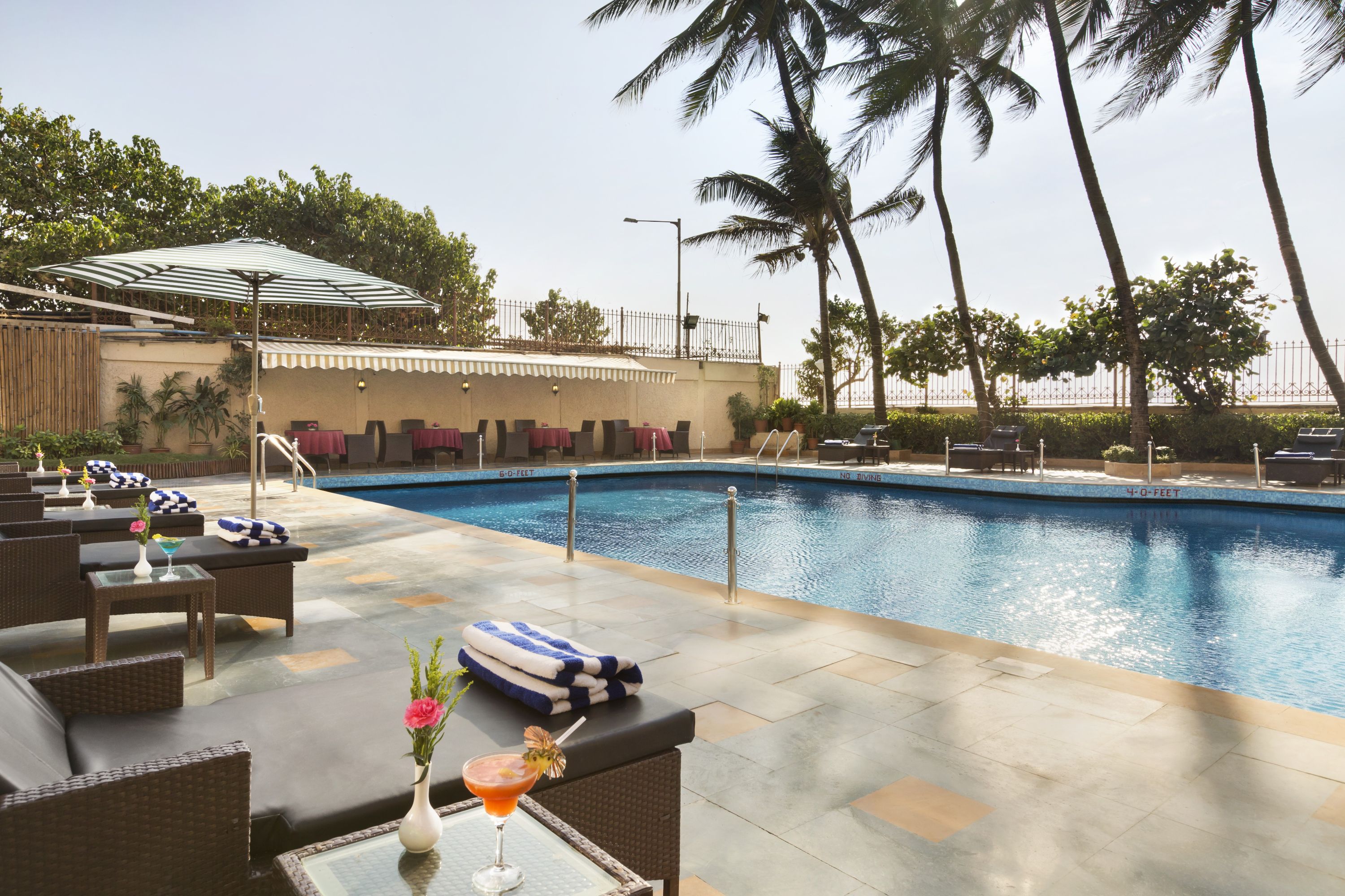 Ramada Plaza Wyndham Palm Grove Juhu  Mumbai  Hotels