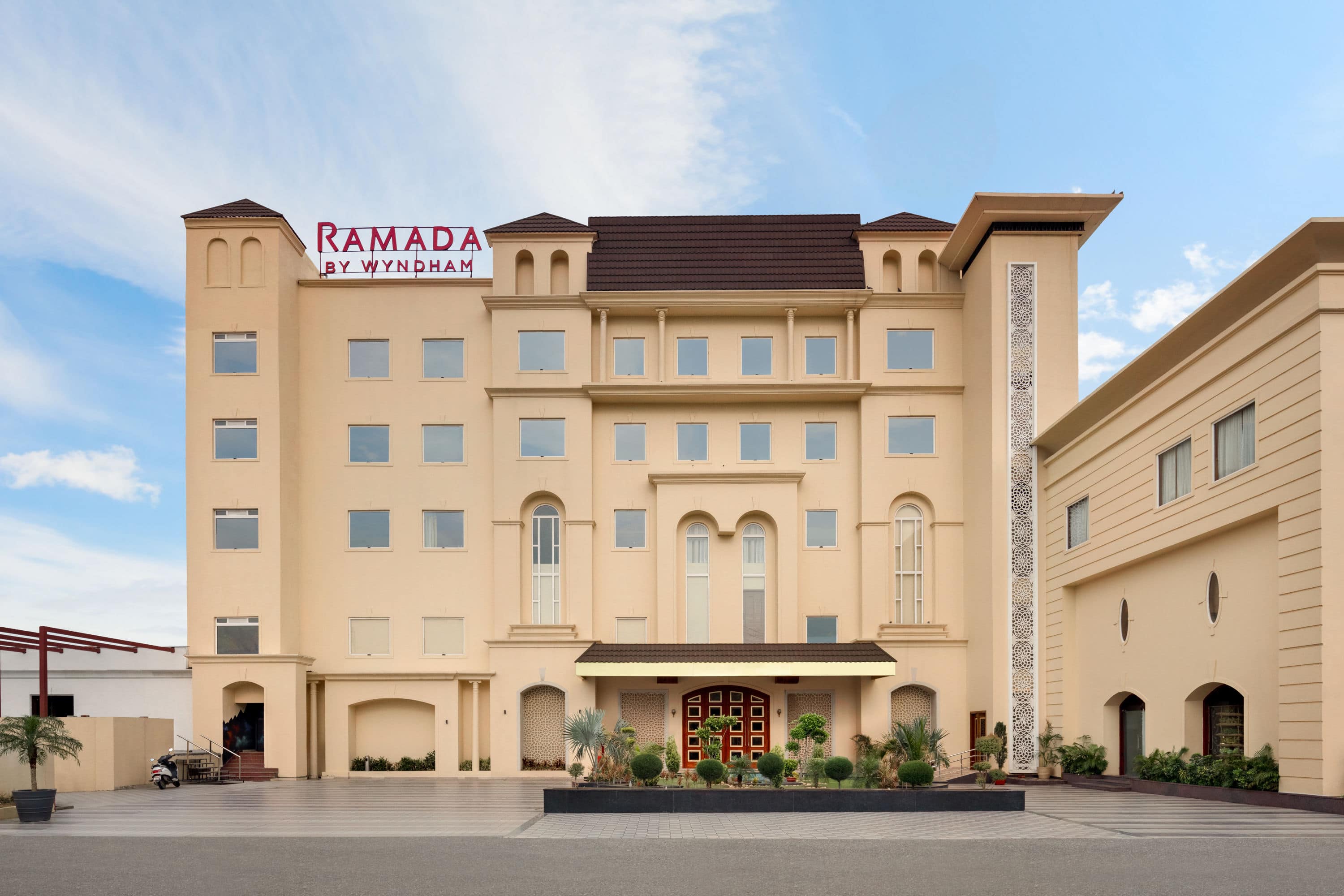 Condición previa Represalias procedimiento Ramada by Wyndham Kapurthala | Kapurthala, IN Hotels