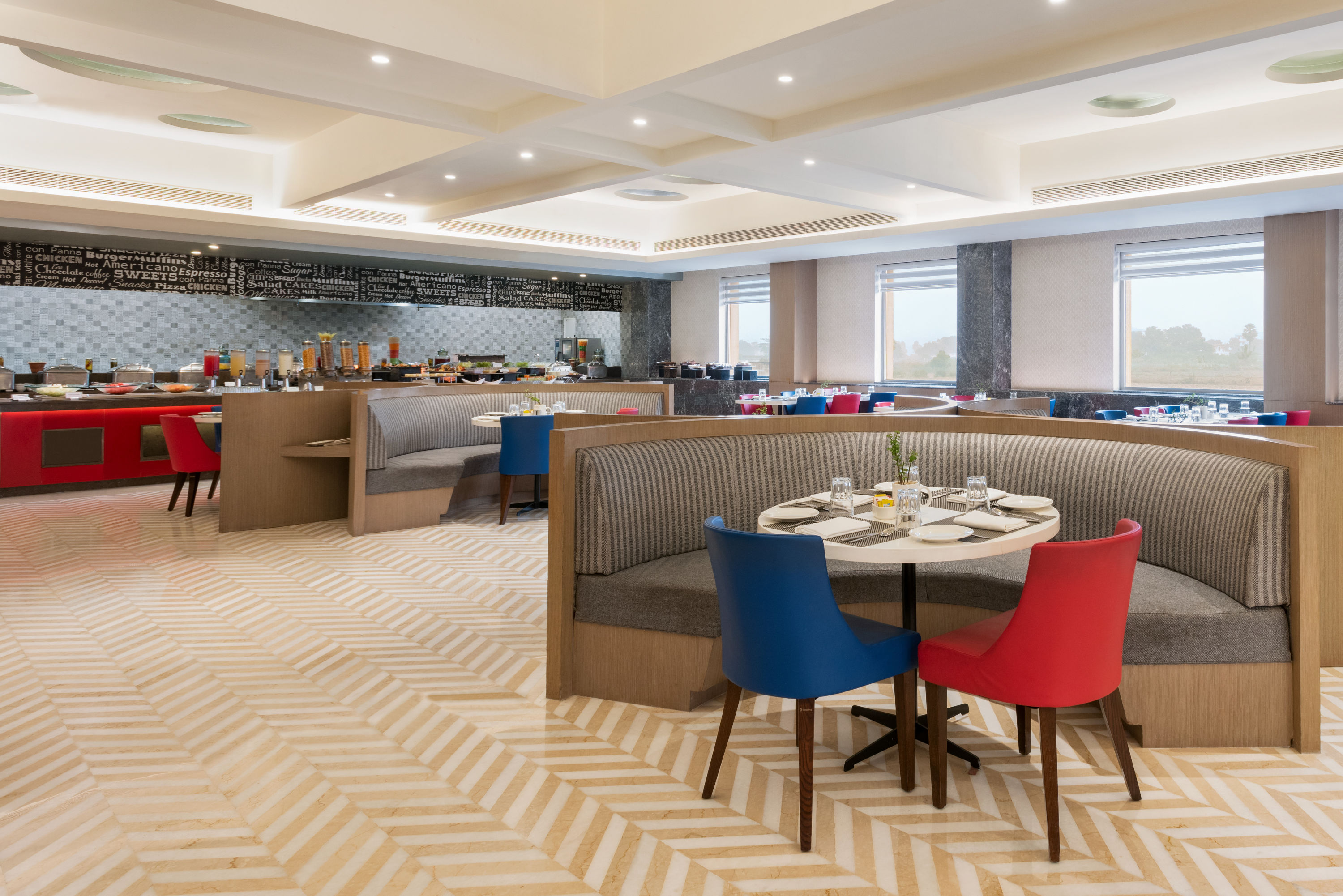 Ramada by Wyndham Lucknow Hotel and Convention Center cafe in Lucknow, Other than US/Canada