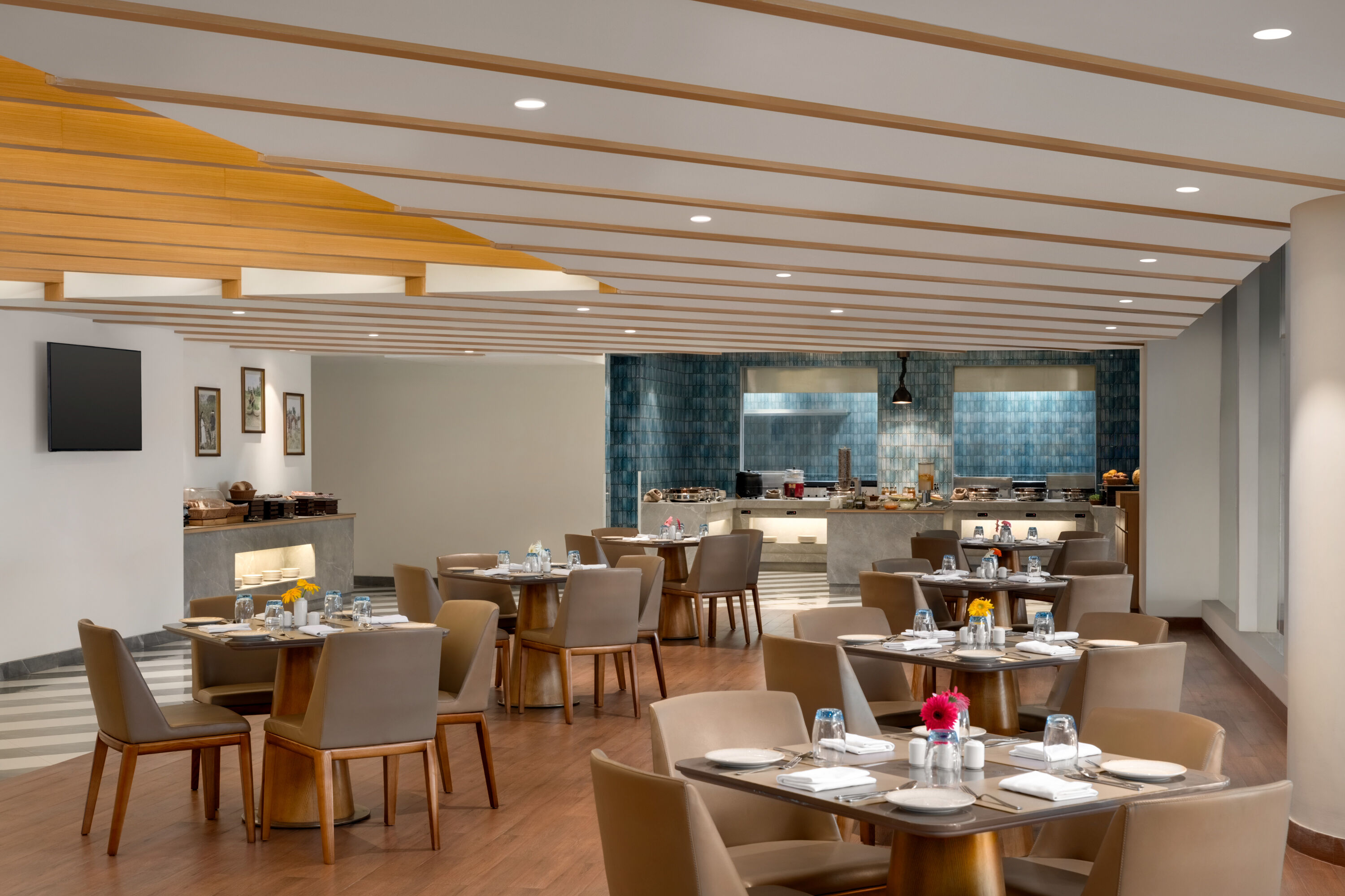 Ramada Encore by Wyndham Lucknow Airport restaurant in Lucknow, Other than US/Canada