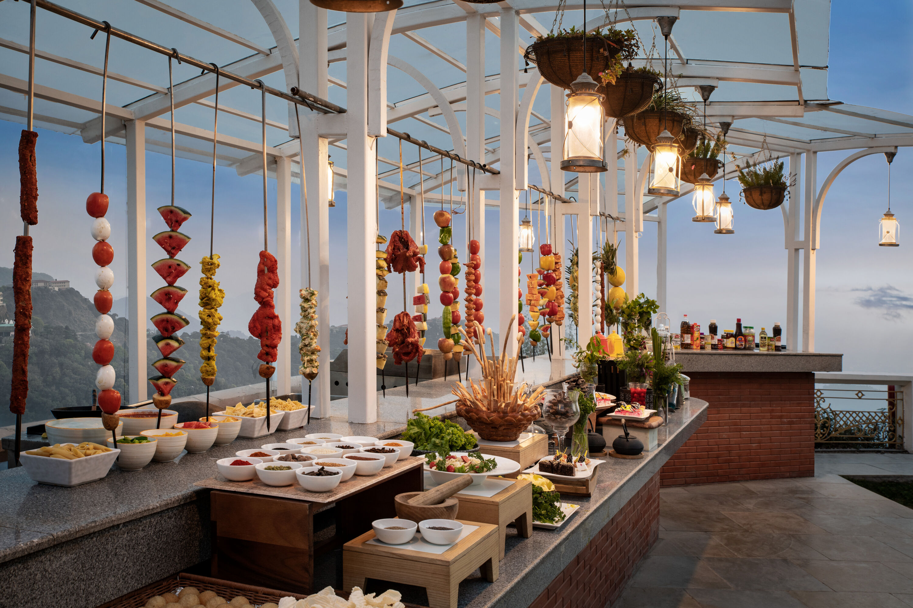 Ramada By Wyndham Mussoorie Mall Road bar and grill in Mussoorie, Other than US/Canada