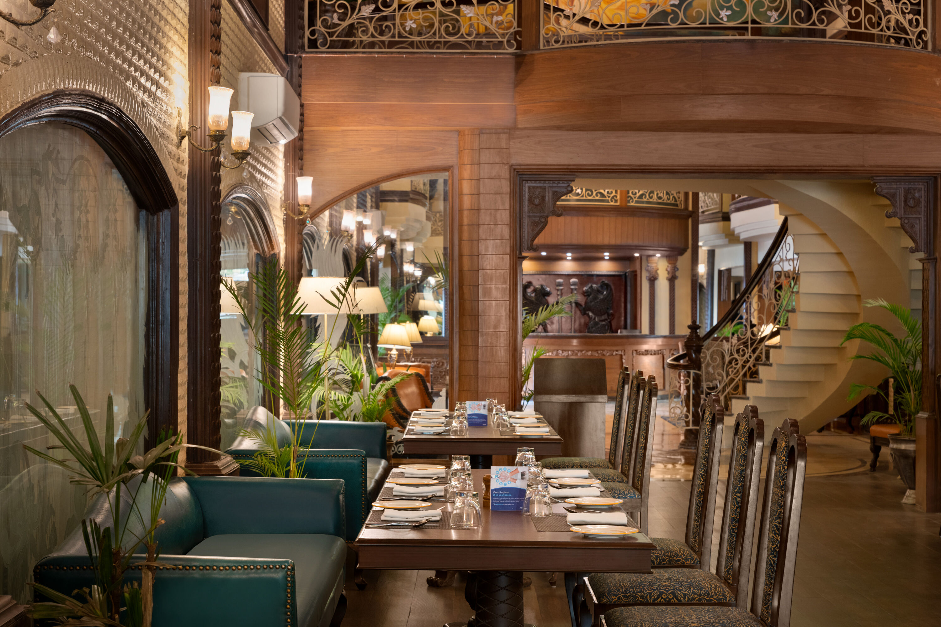 Ramada By Wyndham Mussoorie Mall Road bar and grill in Mussoorie, Other than US/Canada