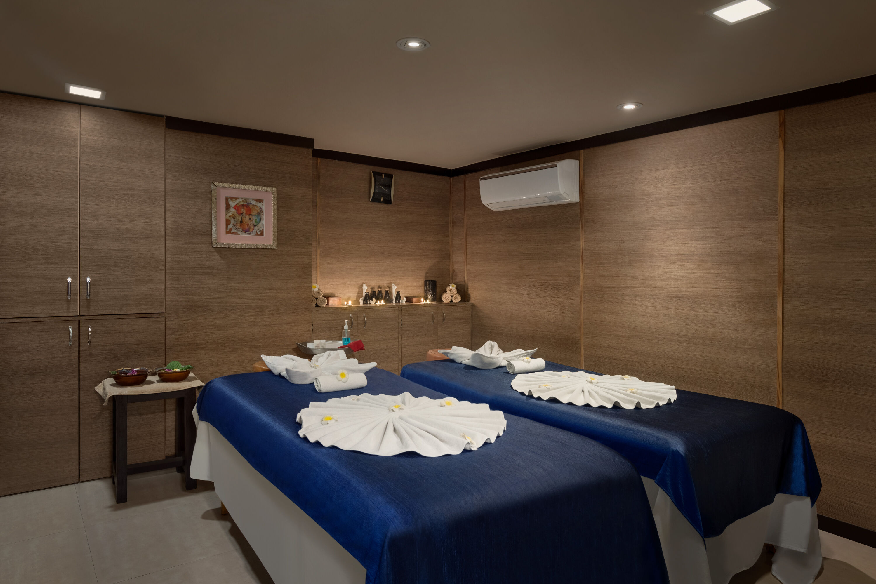 Ramada By Wyndham Mussoorie Mall Road spa massage in Mussoorie, Other than US/Canada