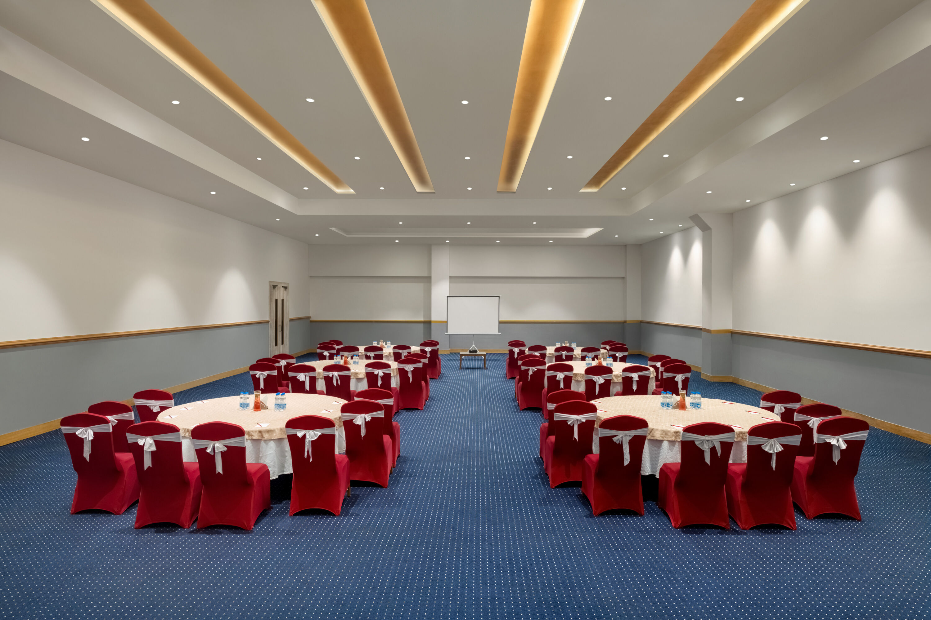 Meeting room banquet rounds at Ramada Plaza by Wyndham Jammu Vijaypur in Vijaypur, Other than US/Canada