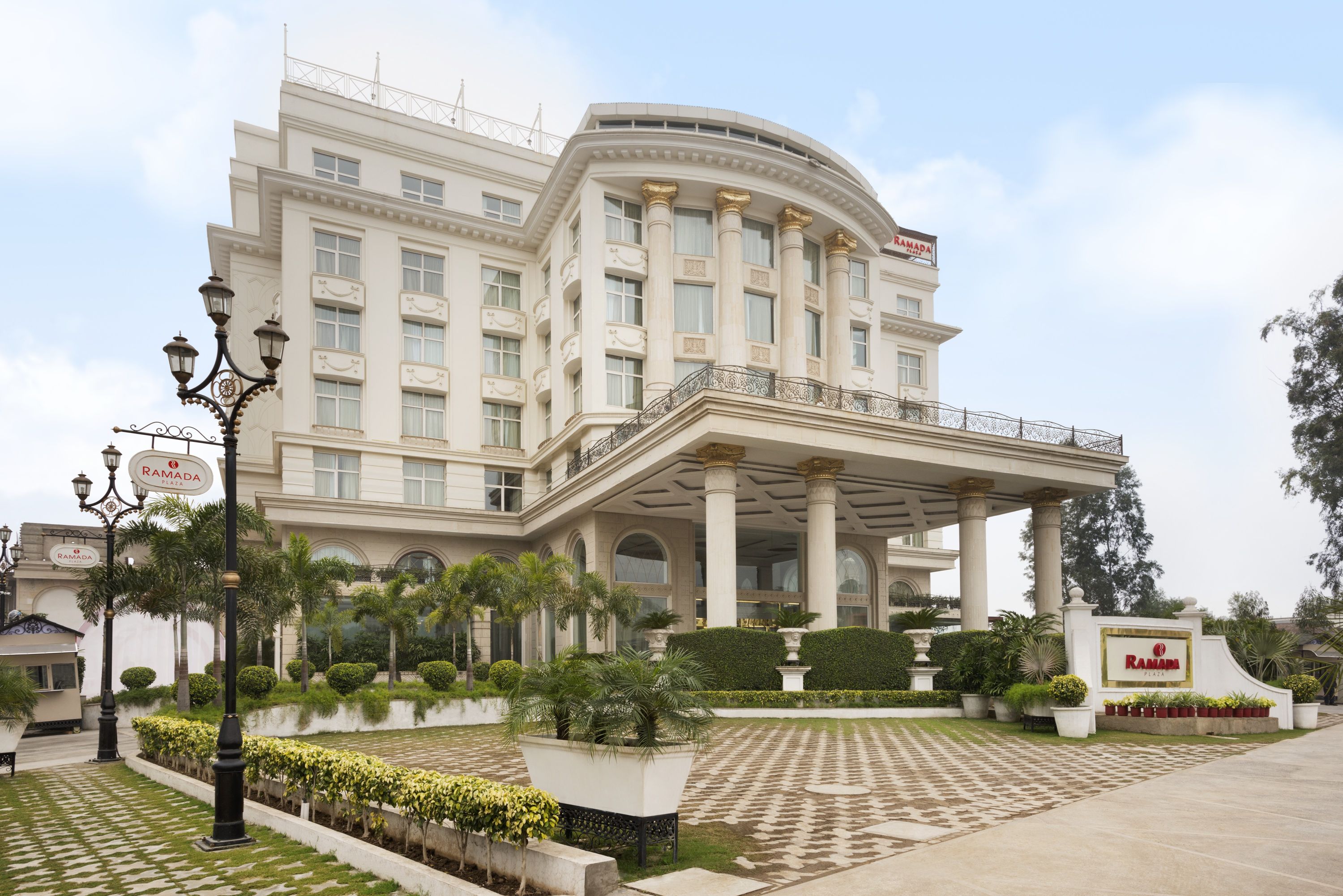 Ramada Plaza by Wyndham Chandigarh Zirakpur Zirakpur, IN Hotels