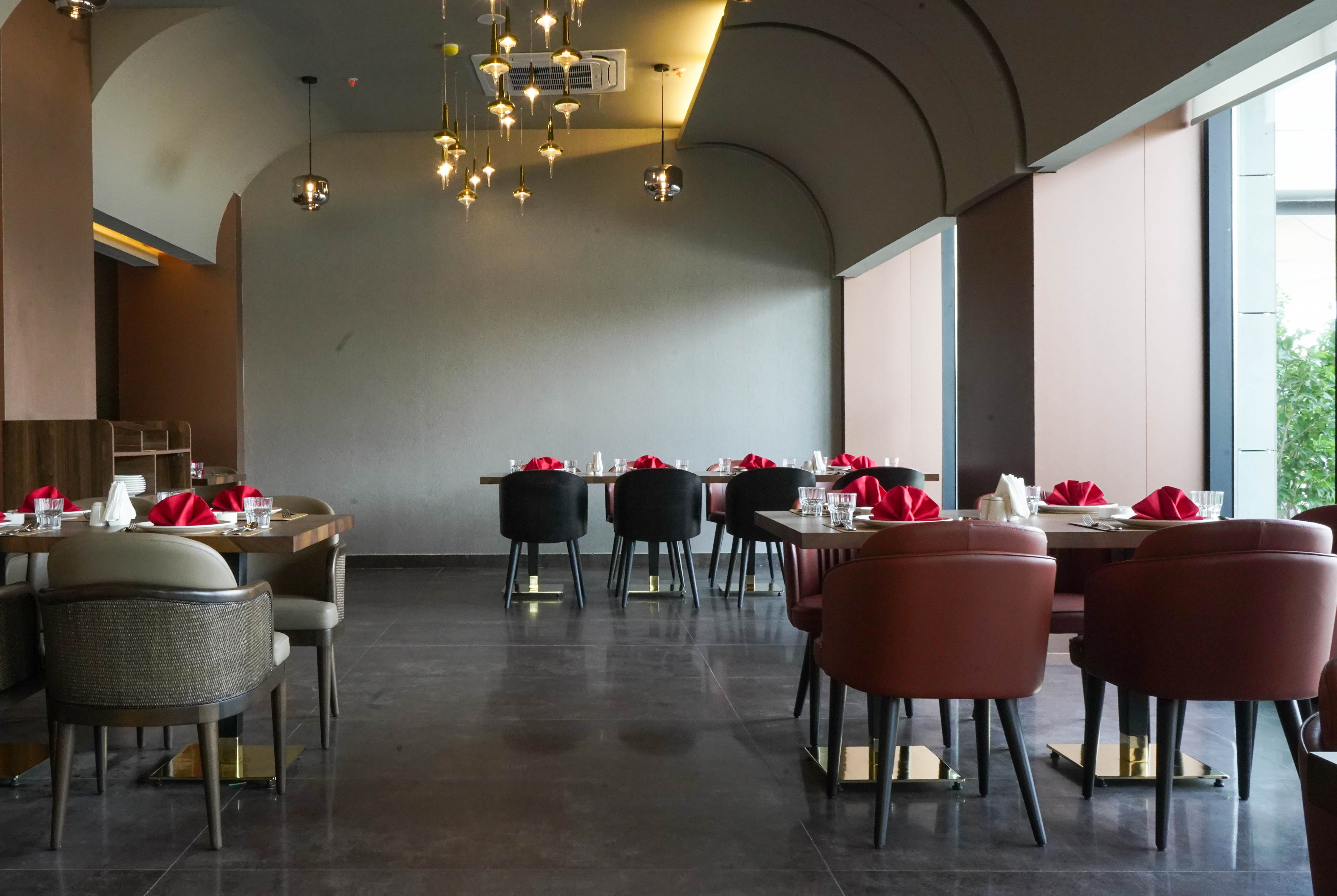 Ramada Plaza by Wyndham Mosul Corniche restaurant in Mosul, Other than US/Canada