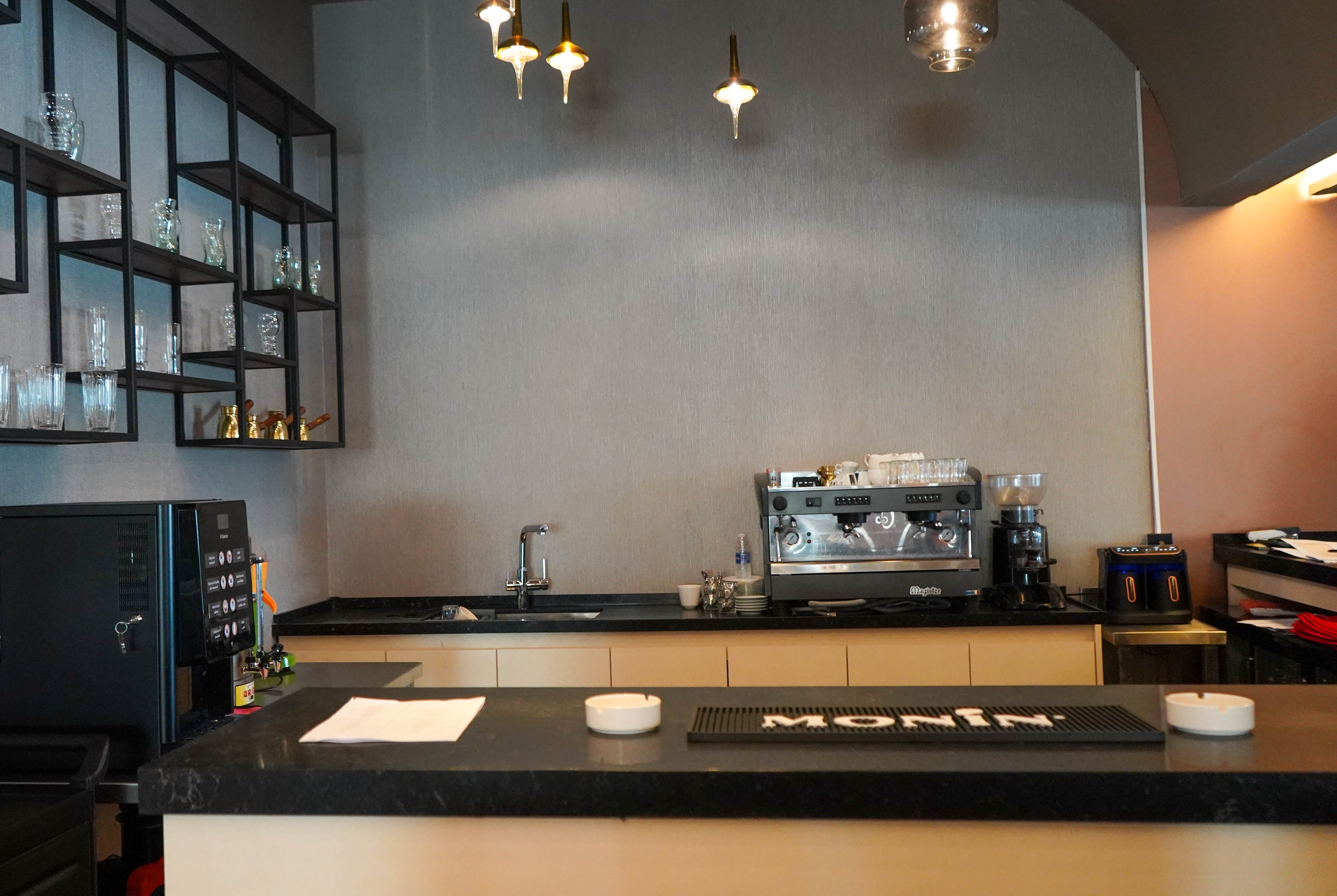 Ramada Plaza by Wyndham Mosul Corniche restaurant in Mosul, Other than US/Canada