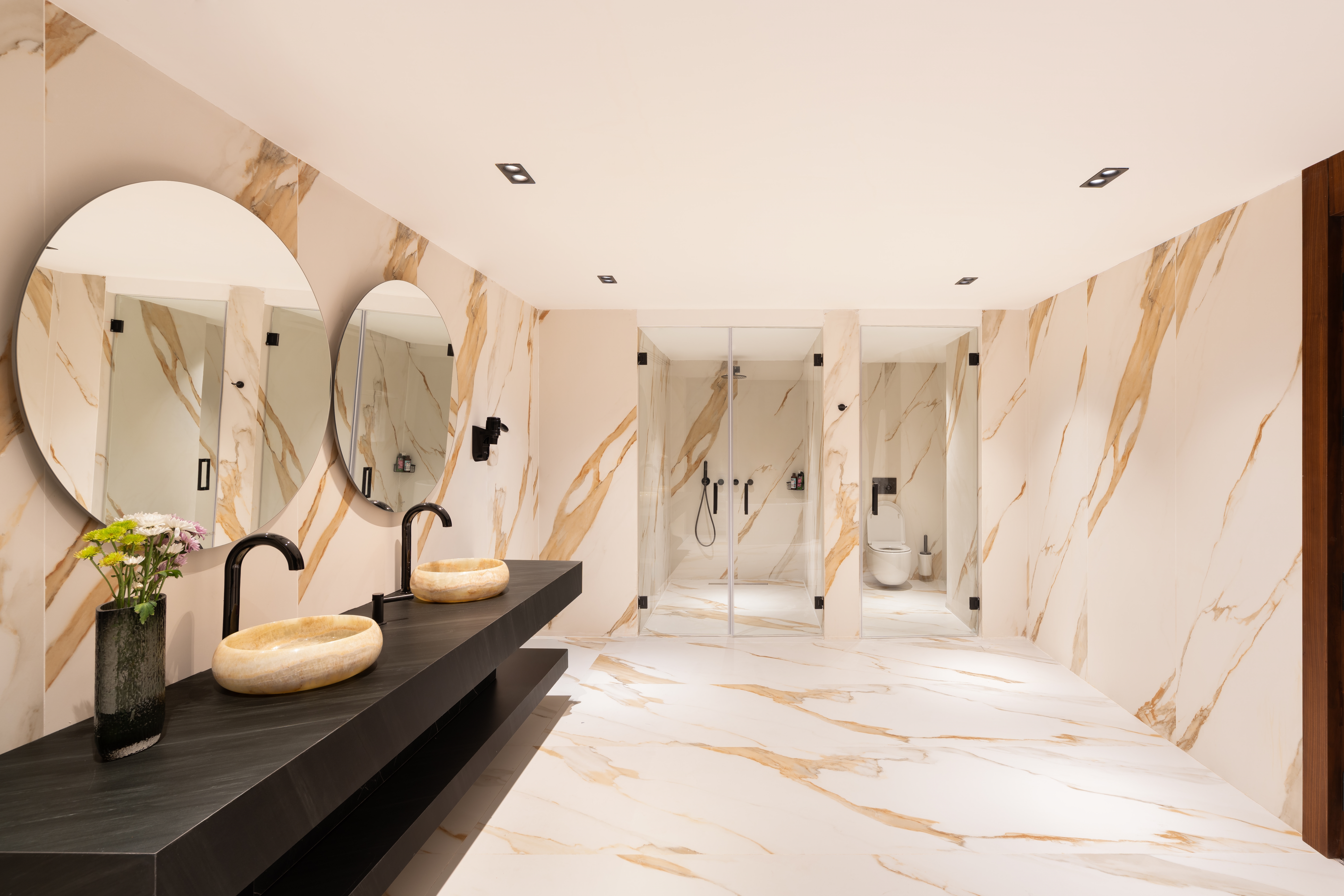 Guest room bath at the Ramada Plaza by Wyndham Mosul Corniche in Mosul, Other than US/Canada