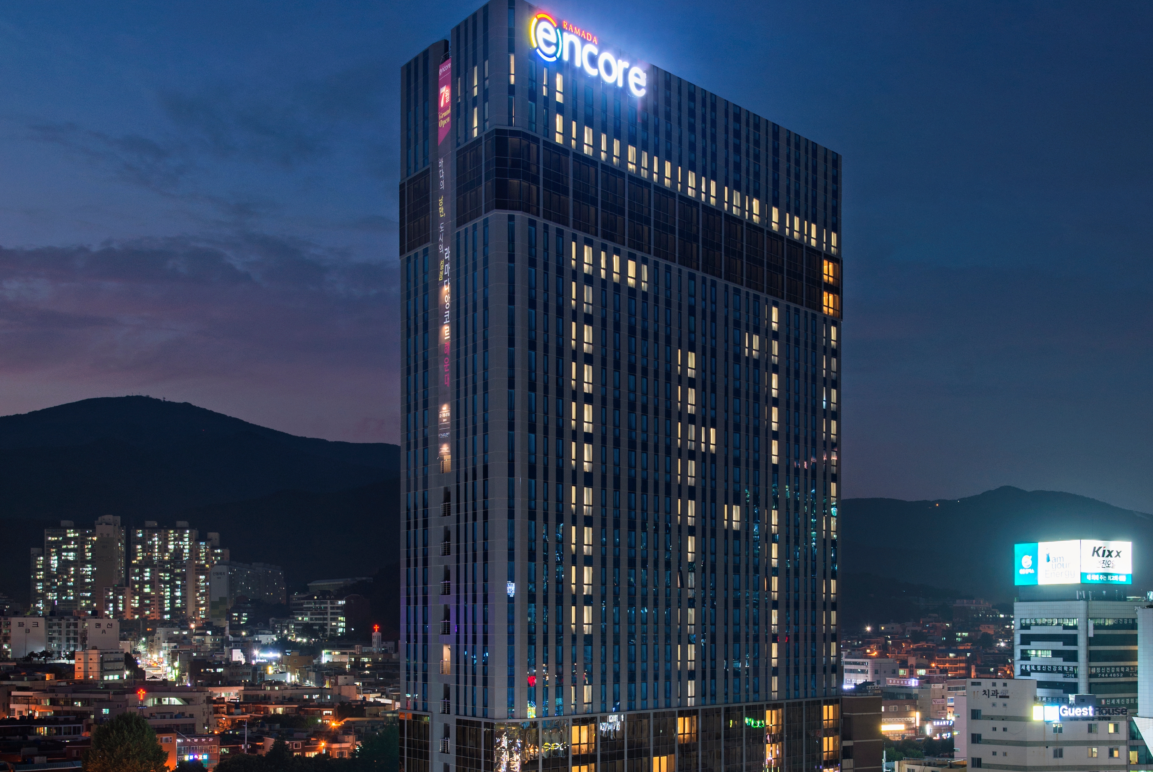 Ramada Encore by Wyndham Busan Haeundaeの公式外観写真