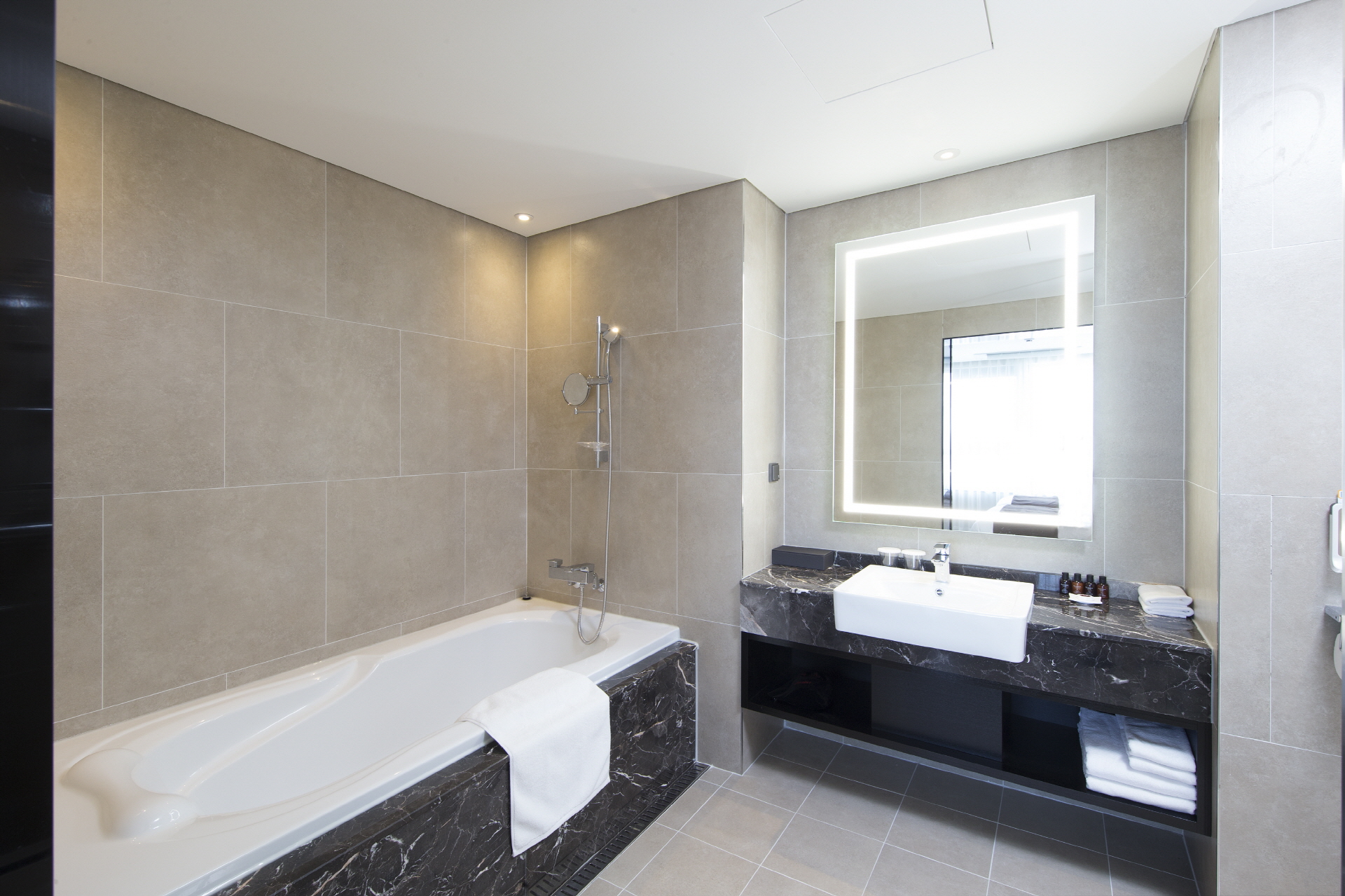 Ramada by Wyndham Daejeon suite in Daejeon, Other than US/Canada