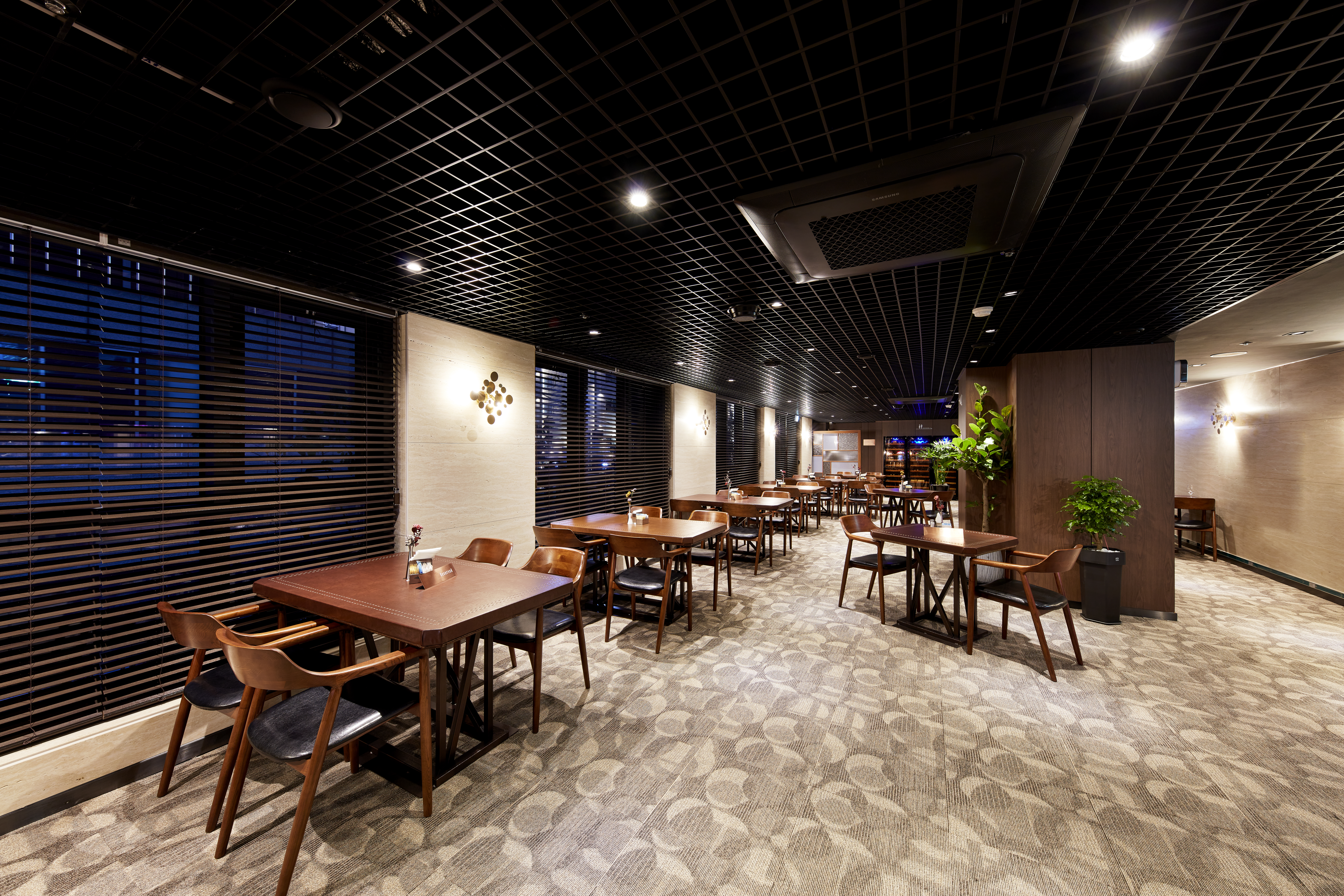 Ramada by Wyndham Gumi restaurant main dining in Gumi, Other than US/Canada